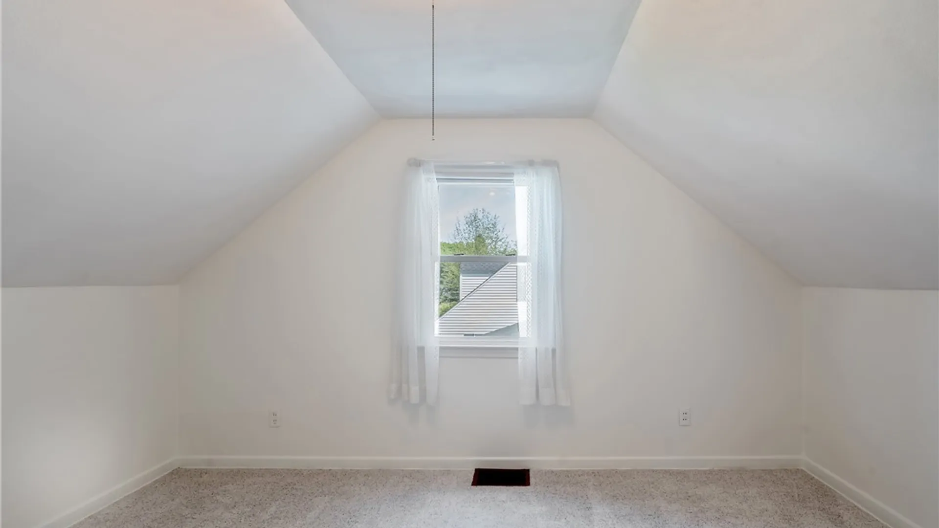 Property at 102 Juanita Drive, Salina, NY 13090 21