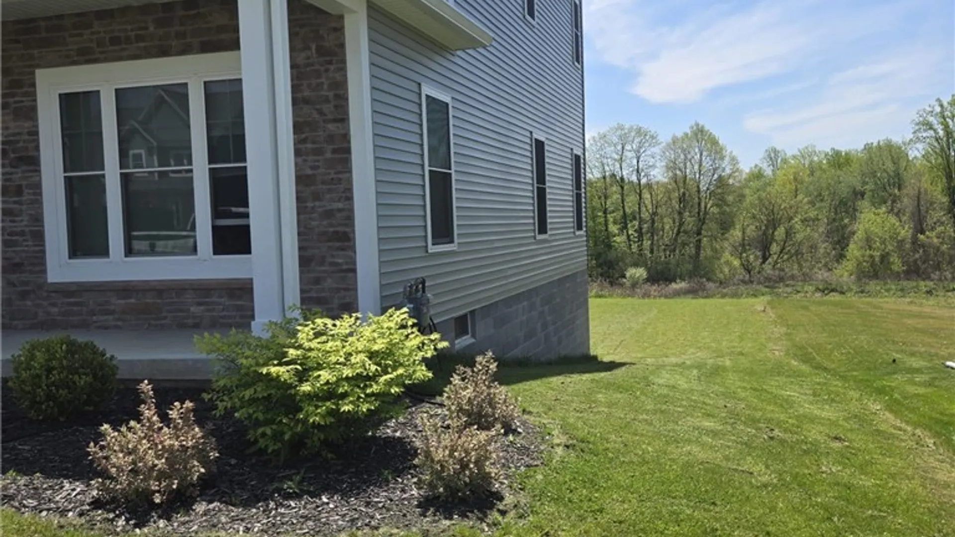 Property at 80 Chatwood Lane, Henrietta, NY 14467 21