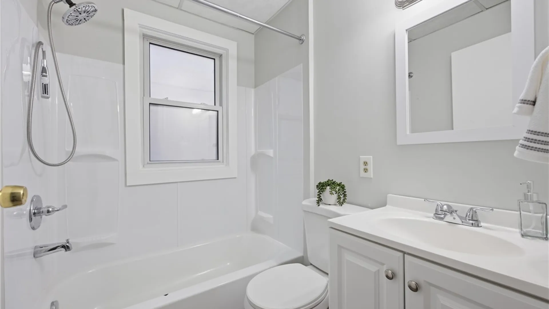 Property at 80 Anderson Place, Buffalo, NY 14222 10