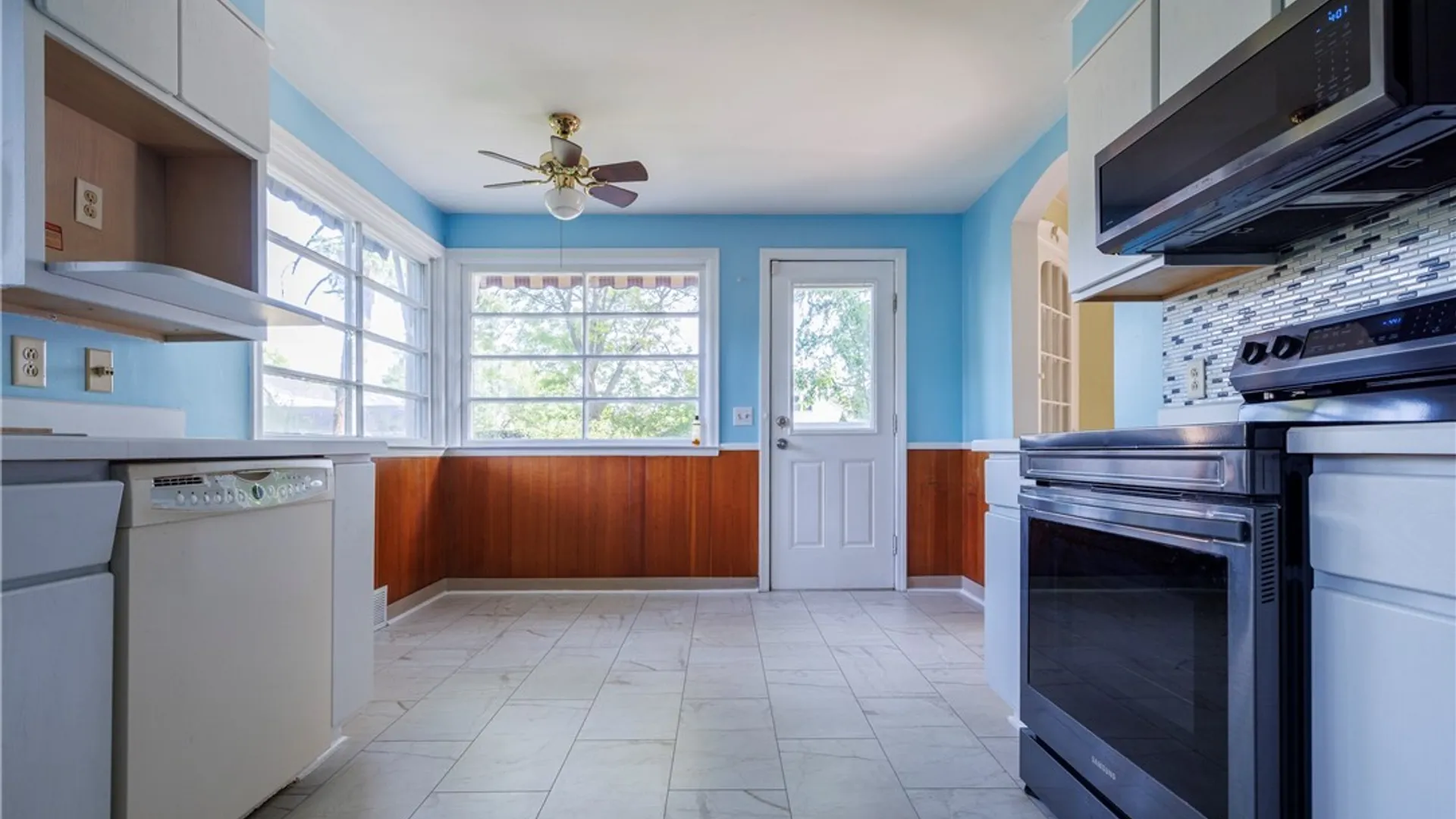 Property at 634 Mertens Avenue, Syracuse, NY 13203 13
