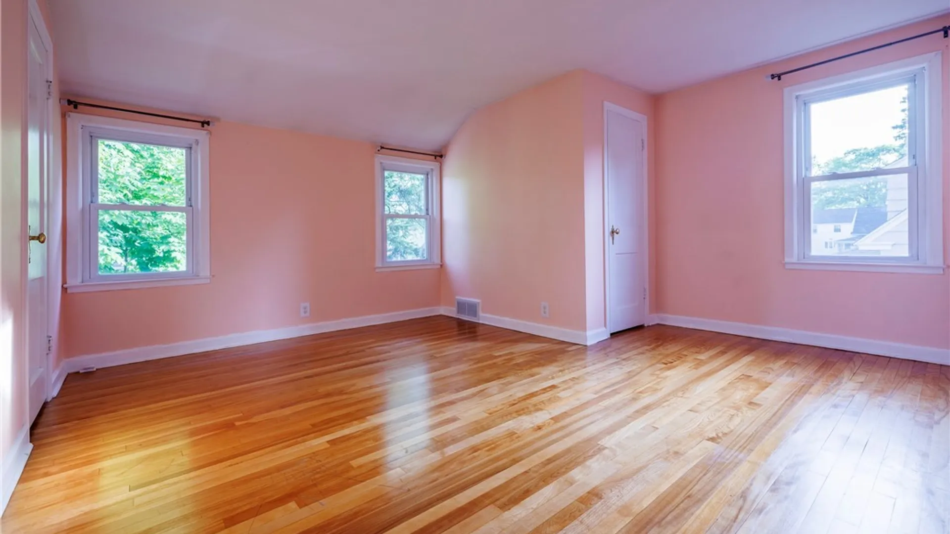 Property at 634 Mertens Avenue, Syracuse, NY 13203 29