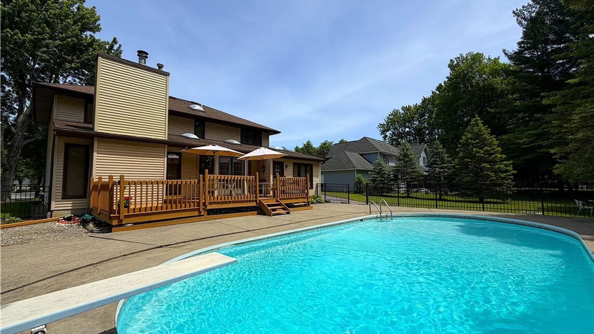 Property at 195 Randwood Drive, Amherst, NY 14068 36