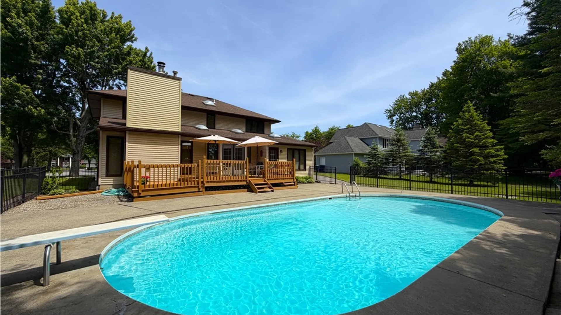 Property at 195 Randwood Drive, Amherst, NY 14068 40