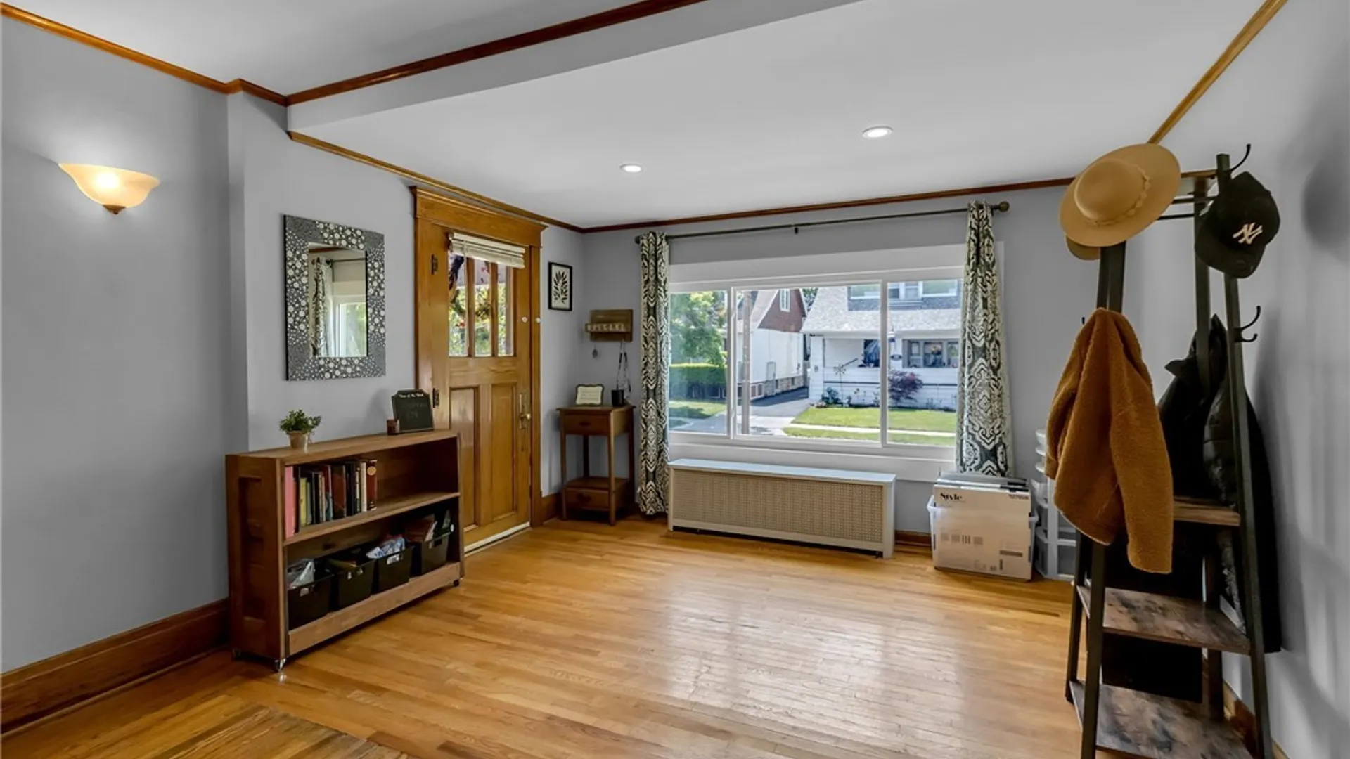 Property at 14 Donaldson Road, Buffalo, NY 14208 6