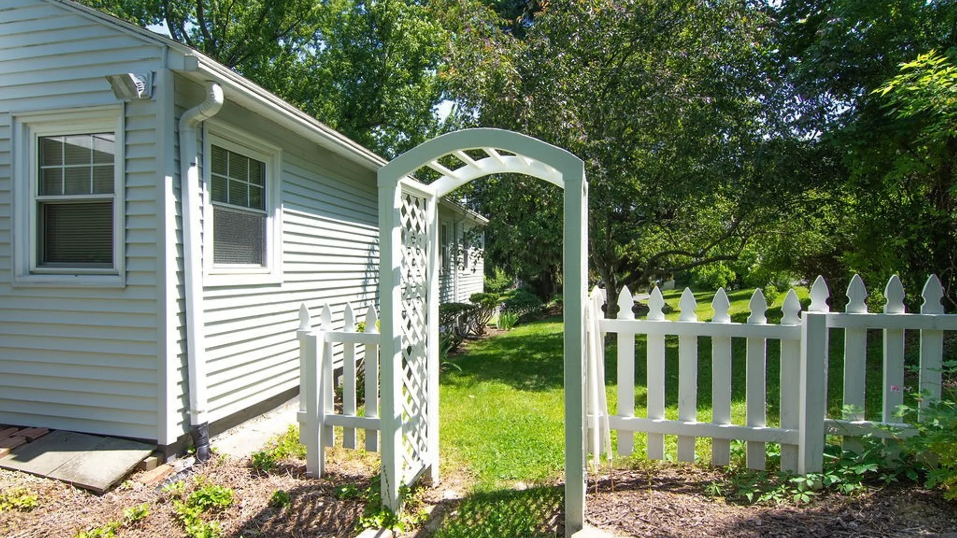 Property at 115 Huntington Road, Onondaga, NY 13219 28