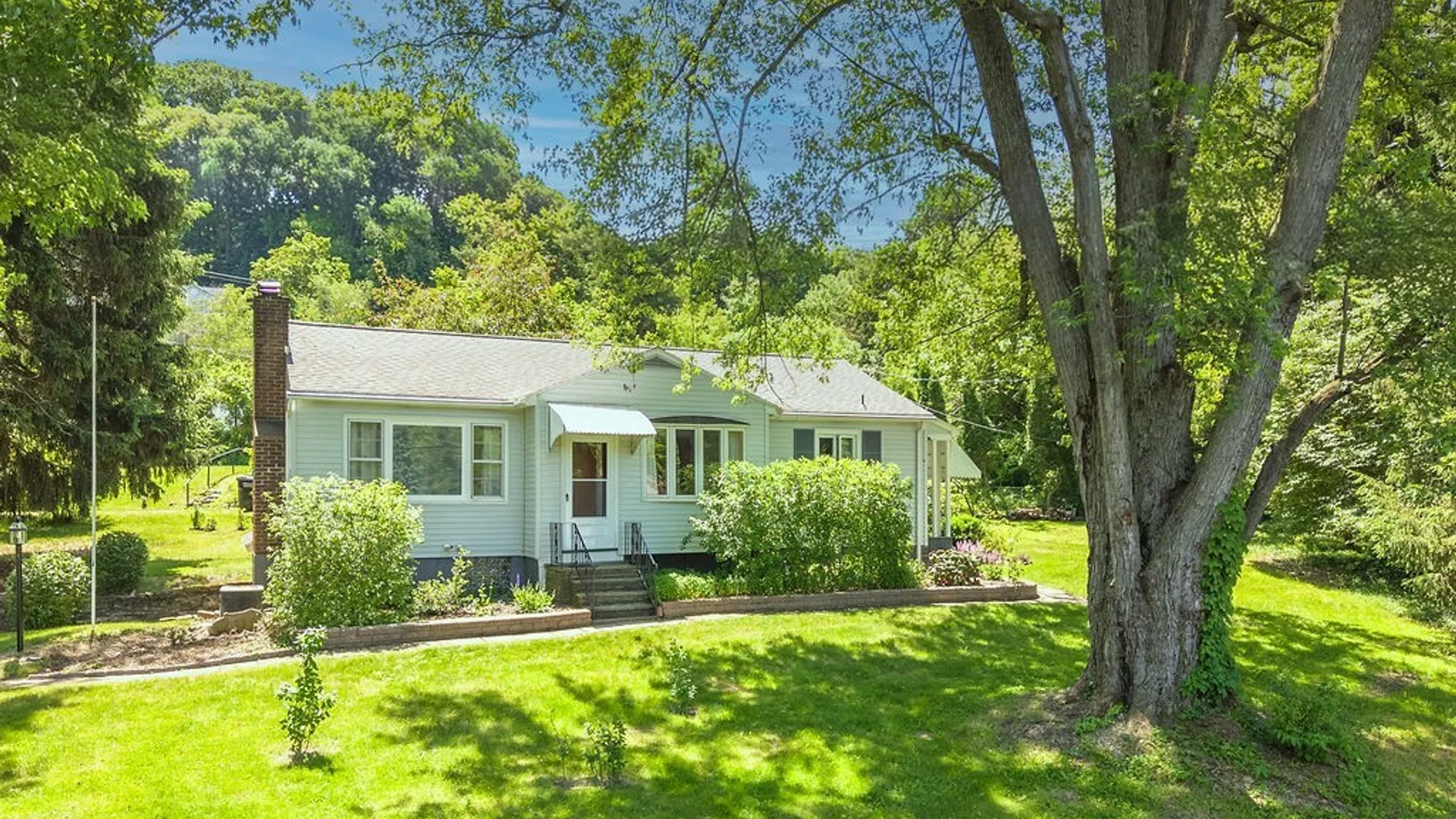 Property at 115 Huntington Road, Onondaga, NY 13219 3