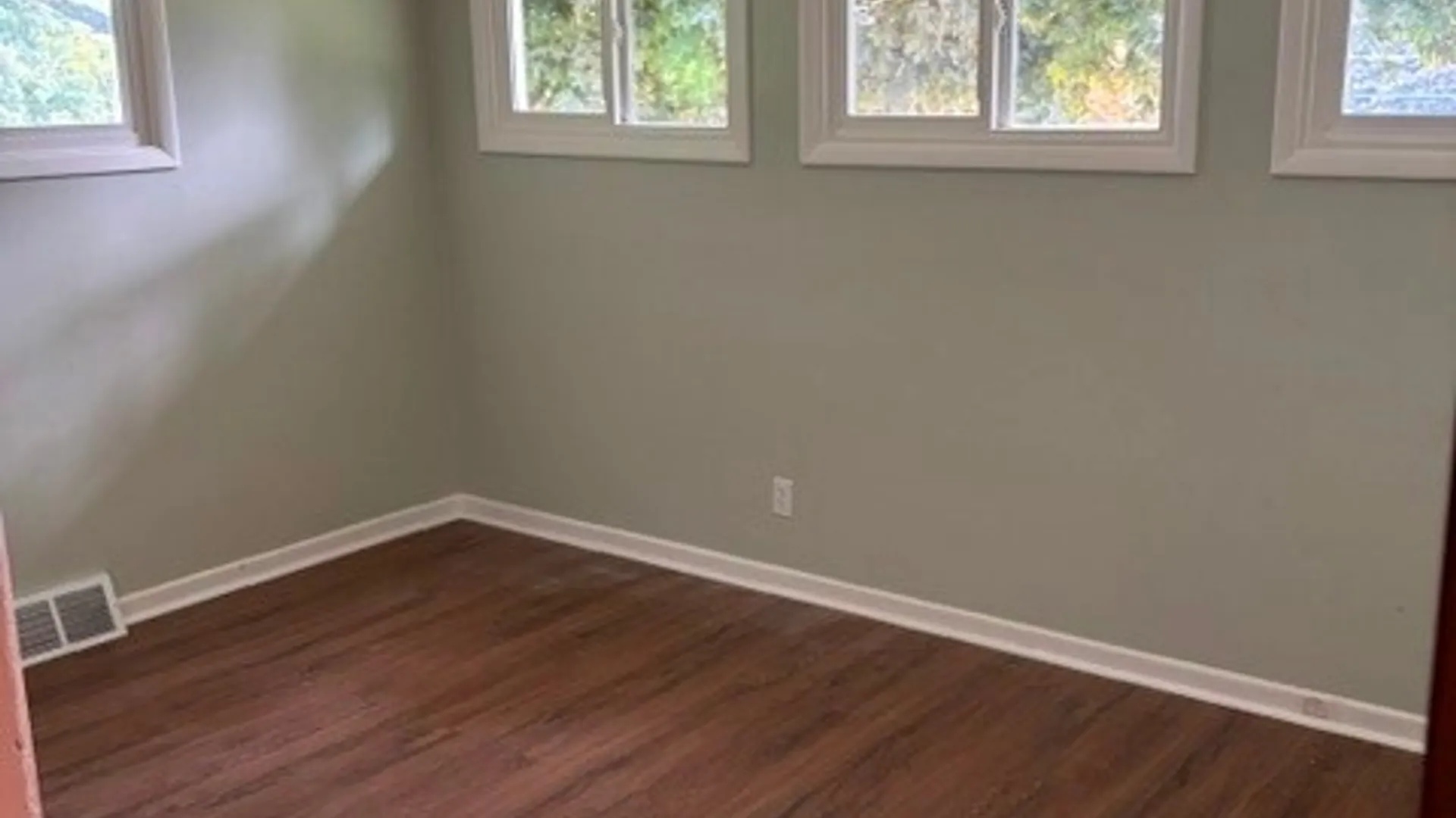 Property at 118 Parsons Road, Camillus, NY 13031 5
