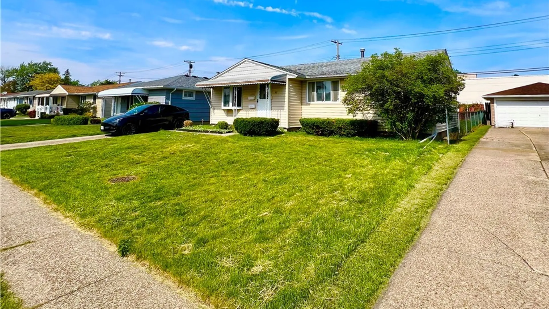 Property at 53 Winkler Drive, Tonawanda, NY 14150 2
