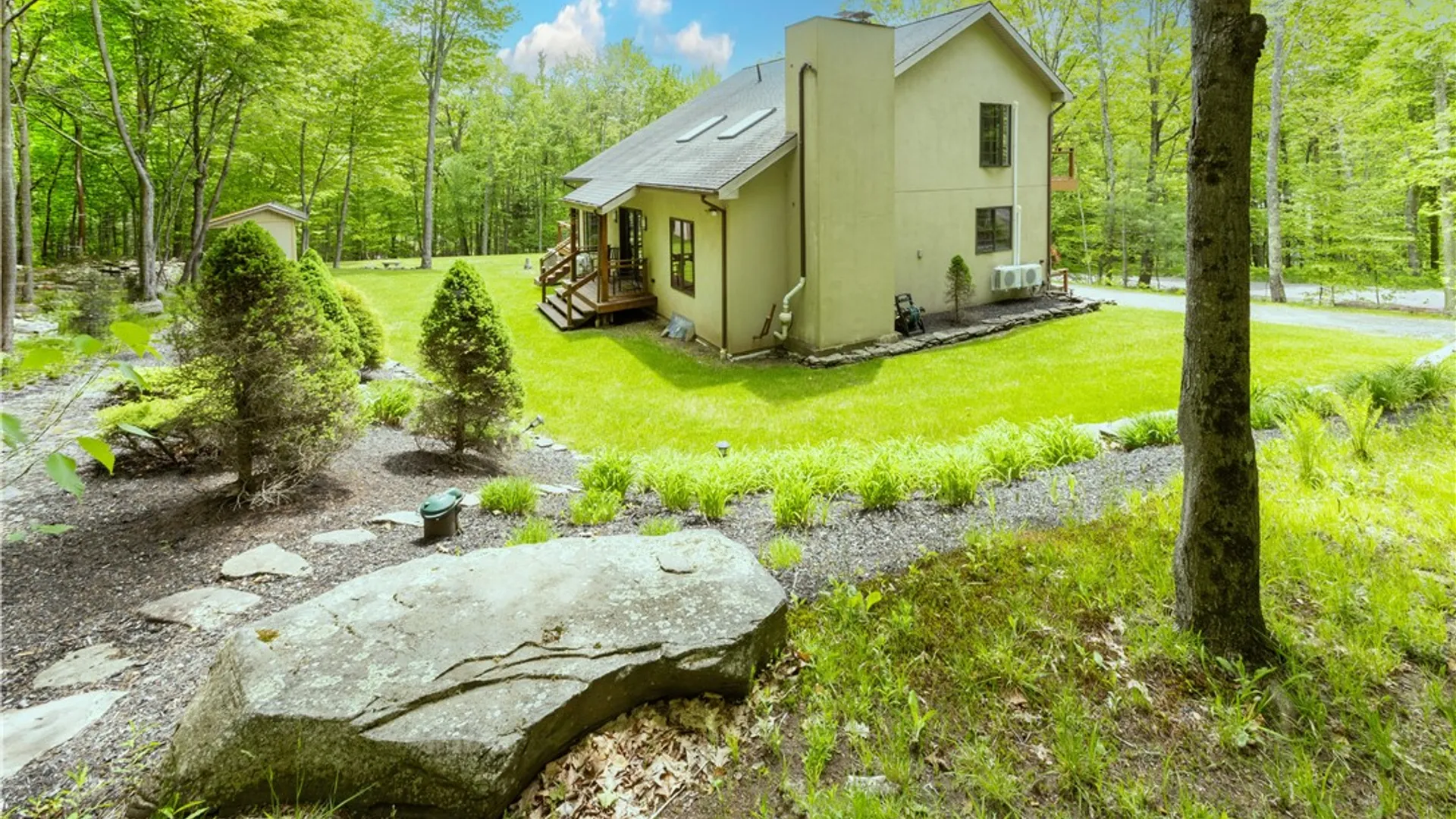 Property at 10 Howes Highway, Ulster, NY 12480 12