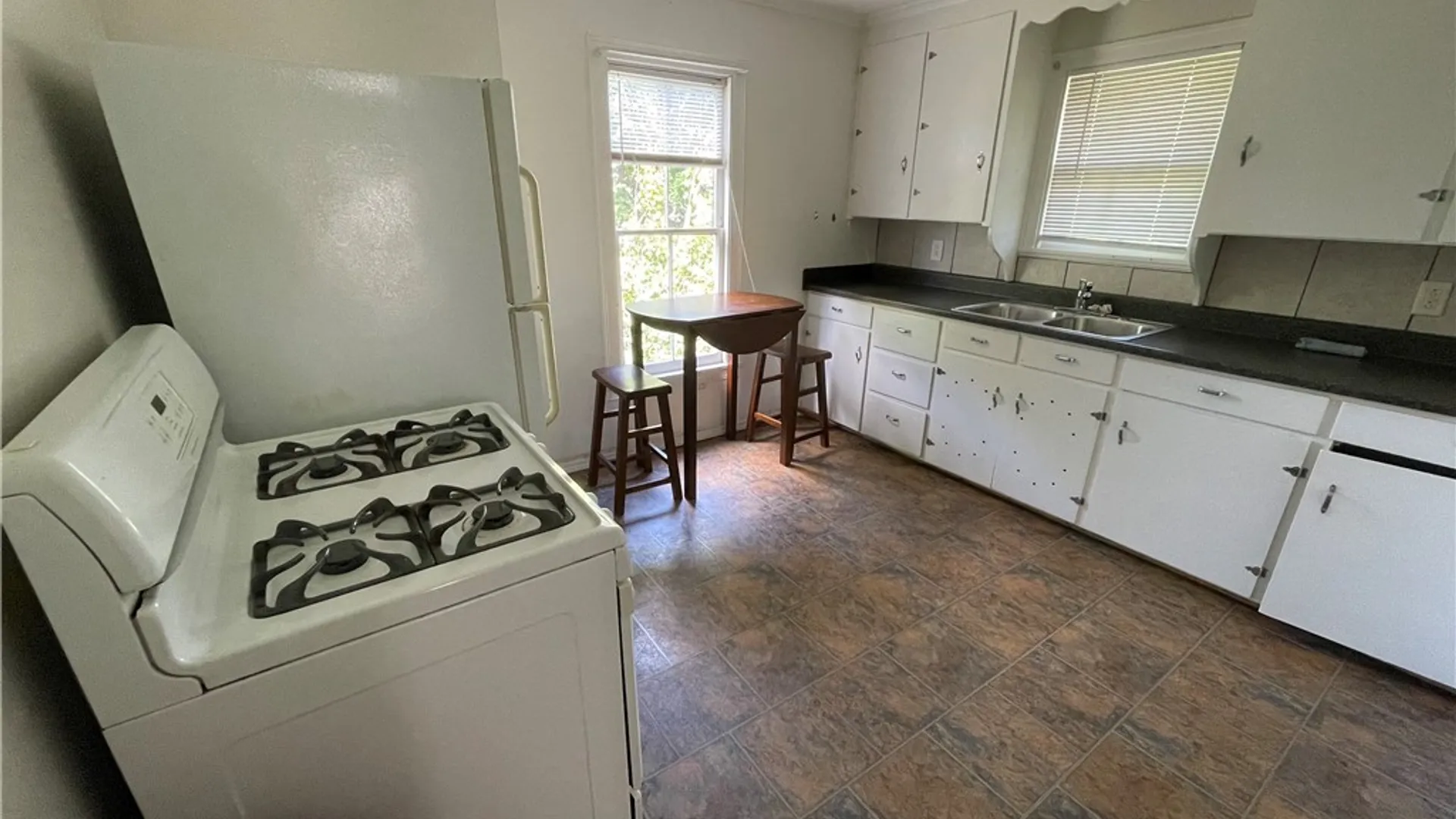 Property at 33 Capitol Street, Auburn, NY 13021 14