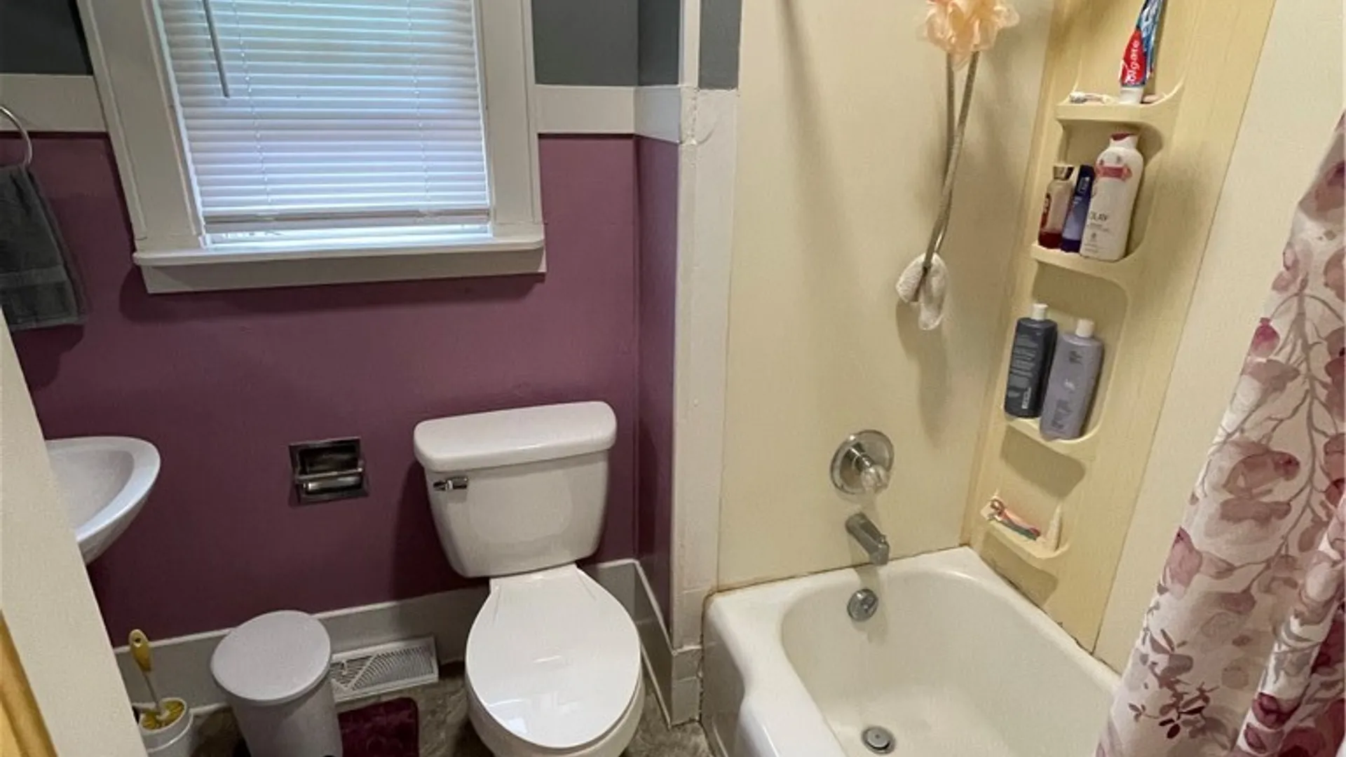 Property at 33 Capitol Street, Auburn, NY 13021 9