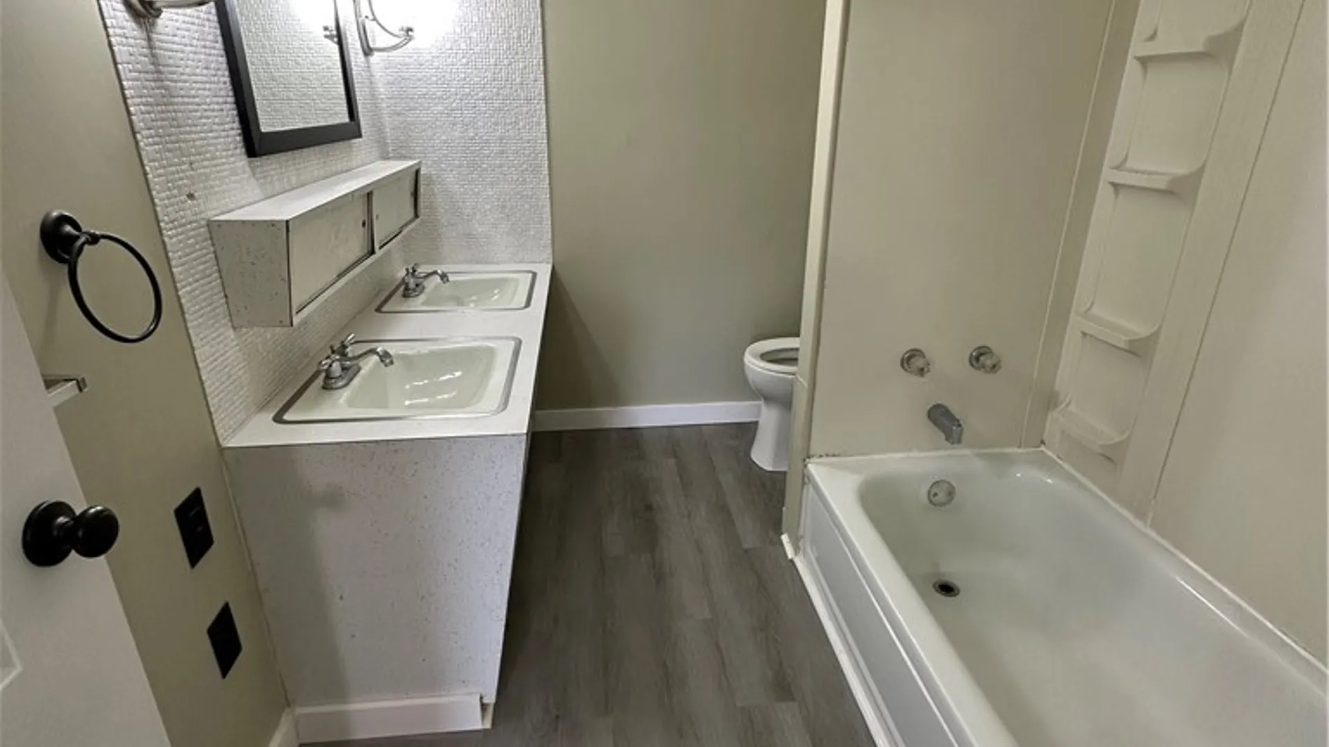 Property at 50-52 Capitol Street, Auburn, NY 13021 16