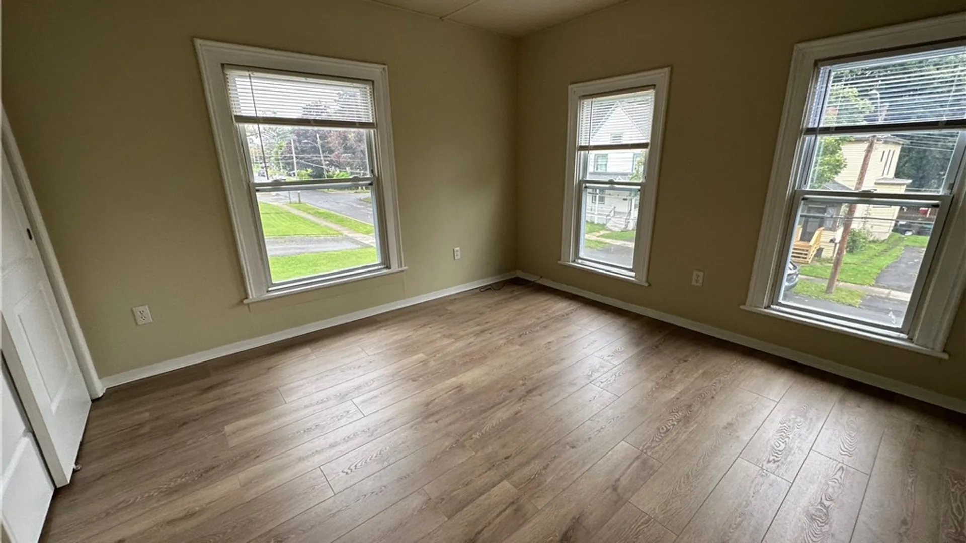 Property at 50-52 Capitol Street, Auburn, NY 13021 20