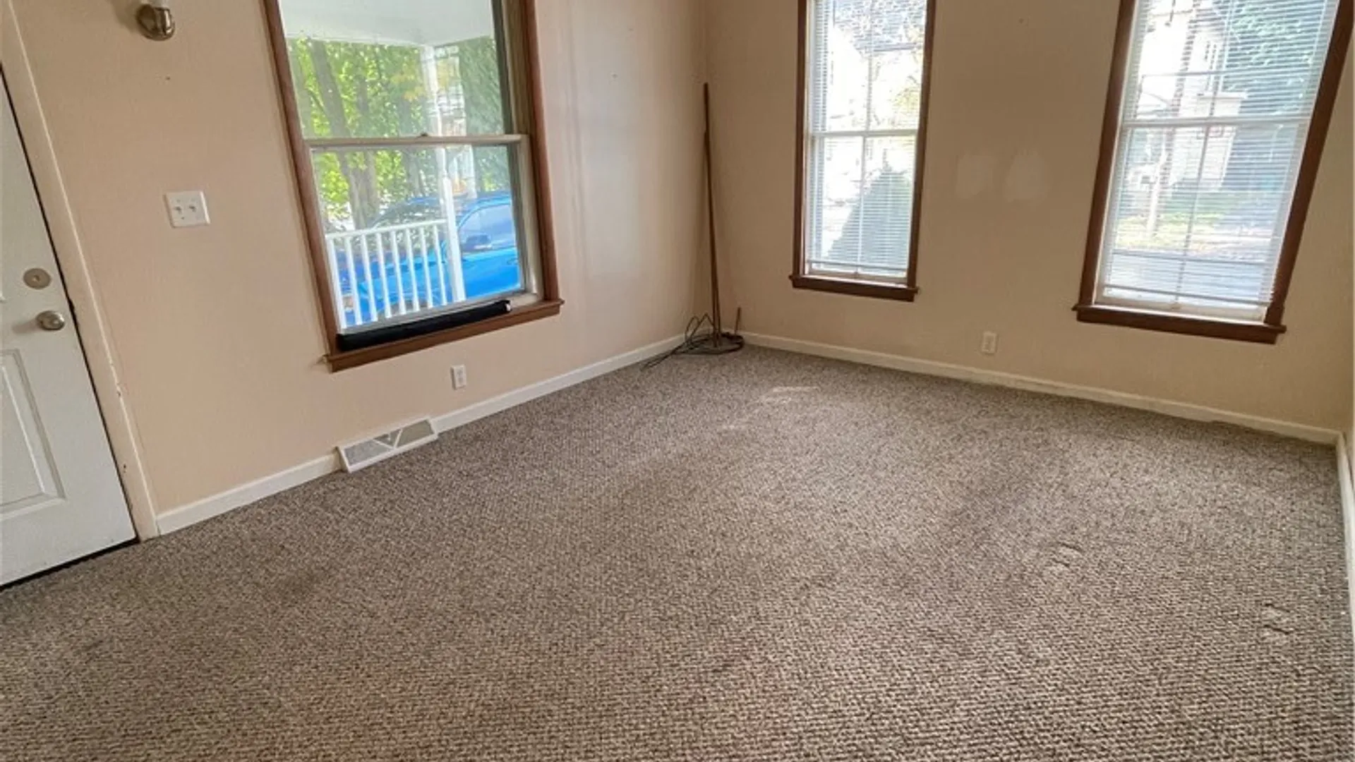 Property at 50-52 Capitol Street, Auburn, NY 13021 5