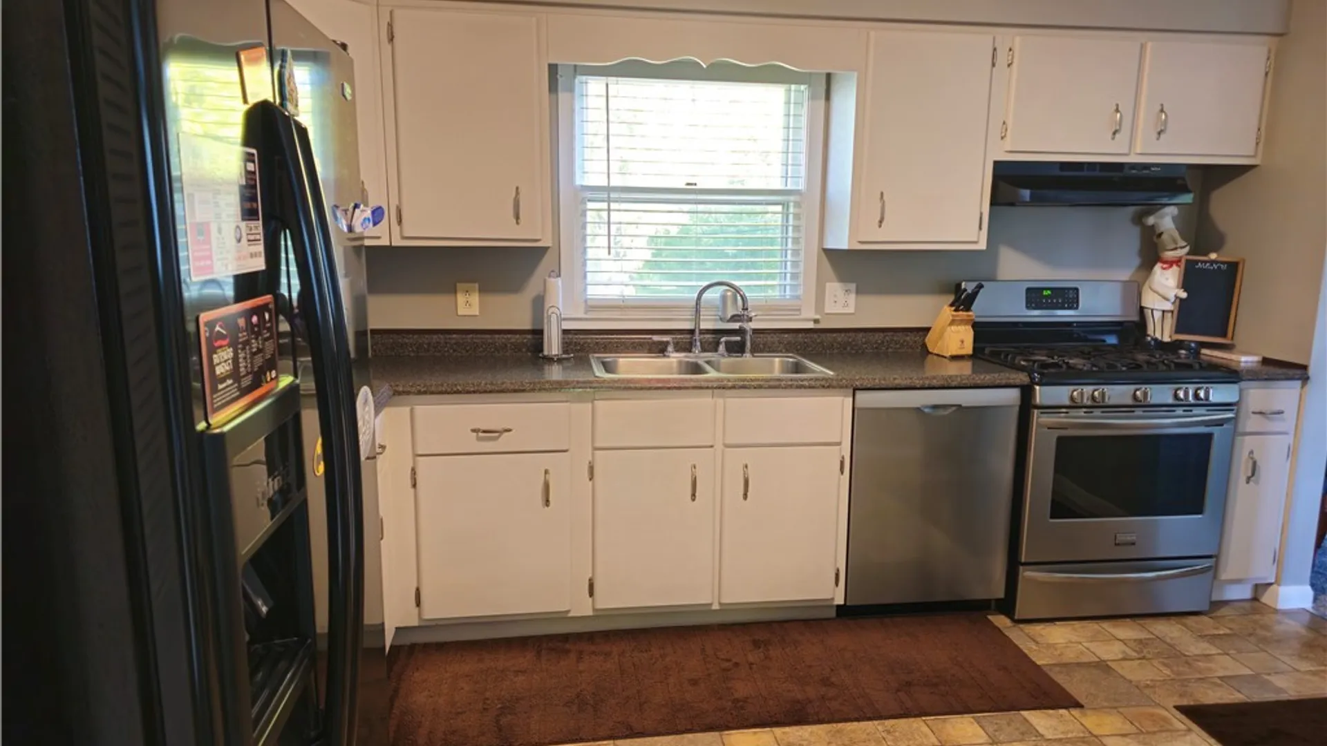 Property at 11 Joel Drive, Cheektowaga, NY 14043 12