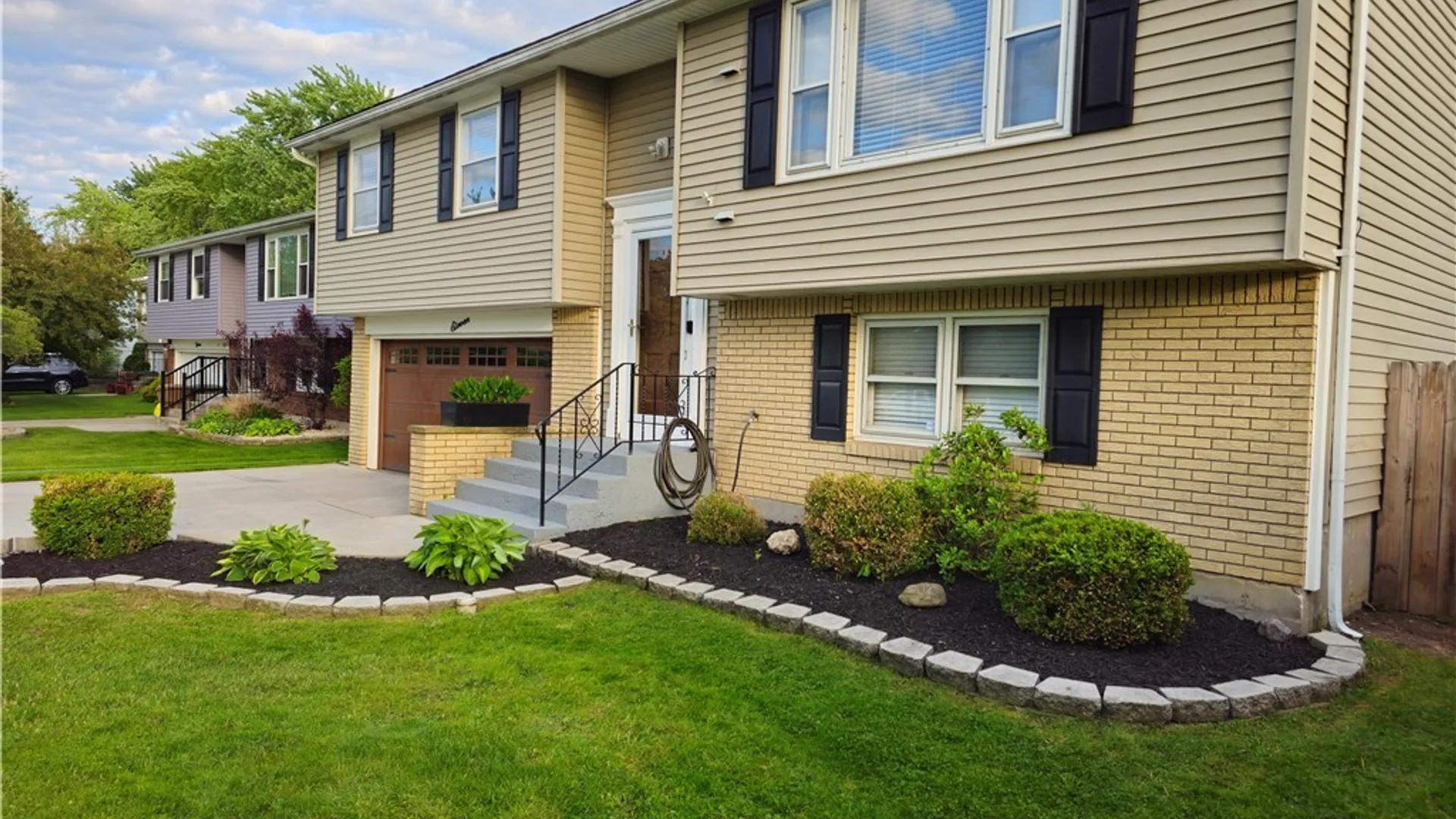 Property at 11 Joel Drive, Cheektowaga, NY 14043 2