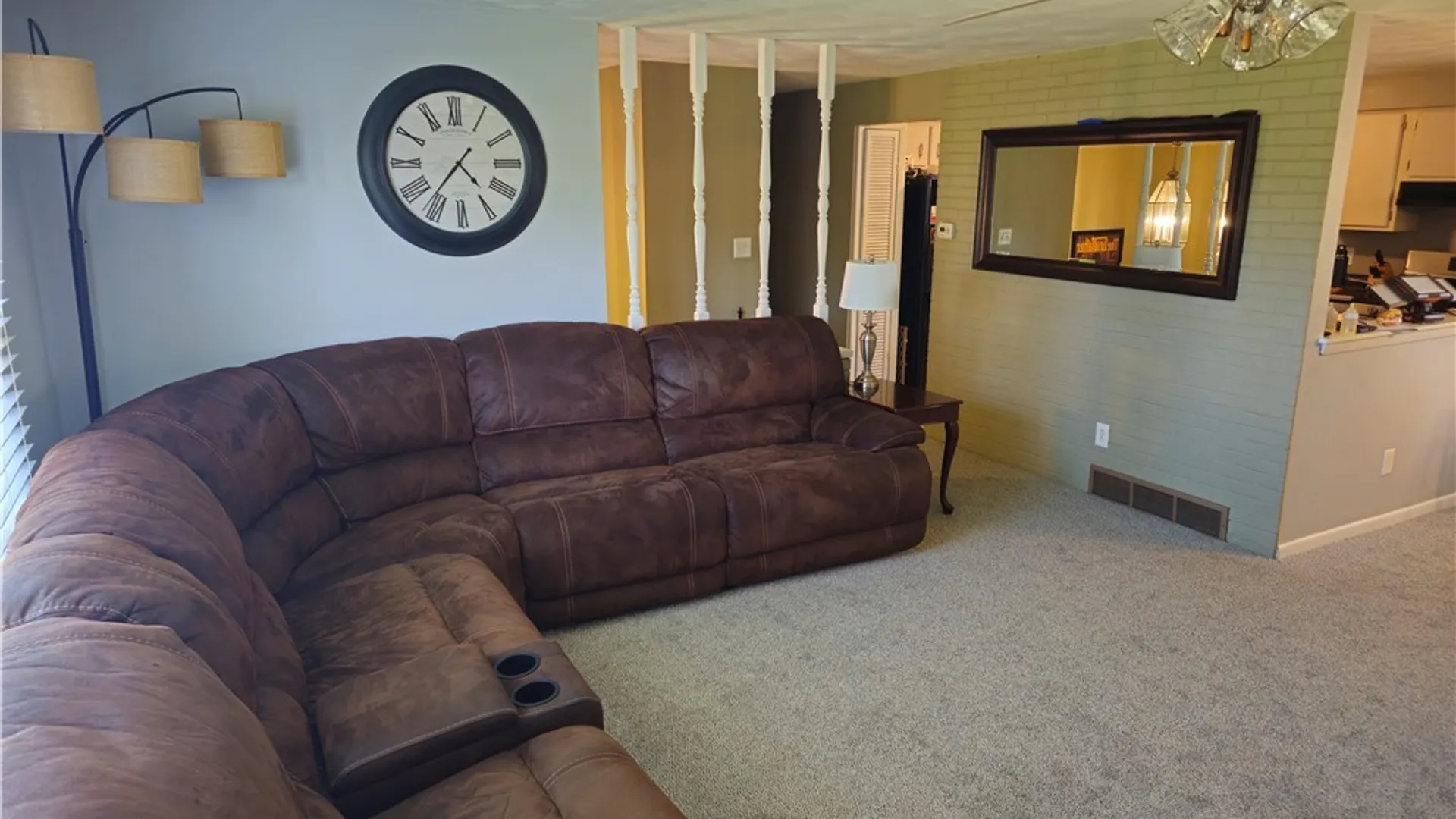 Property at 11 Joel Drive, Cheektowaga, NY 14043 5