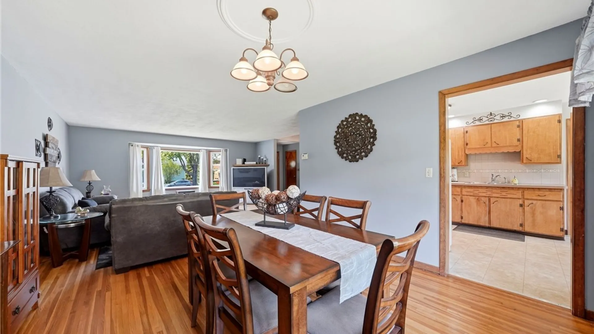 Property at 45 S Harvest Street, Amherst, NY 14221 18