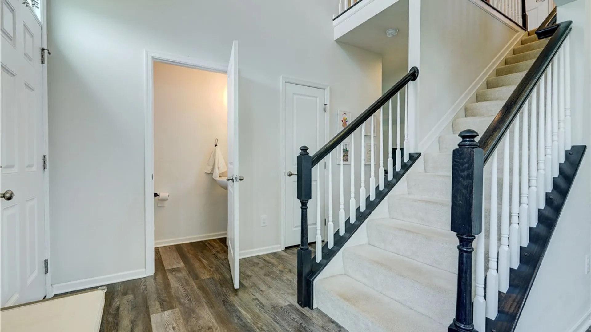 Property at 6421 Erica, Victor, NY 14564 4