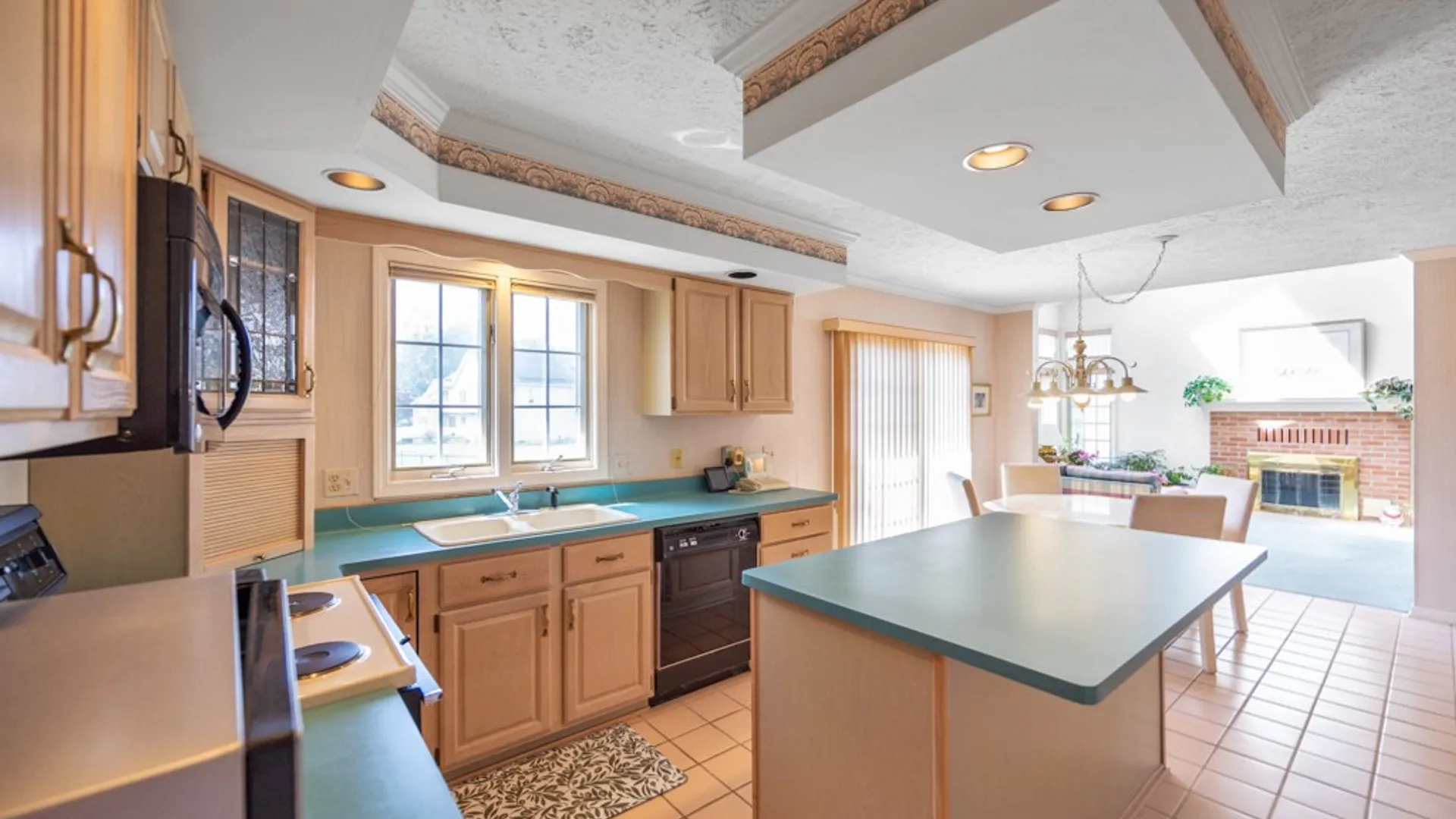 Property at 23 Wakecliffe Drive, Greece, NY 14616 10