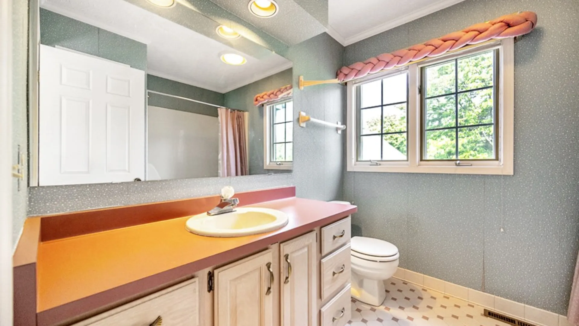 Property at 23 Wakecliffe Drive, Greece, NY 14616 16