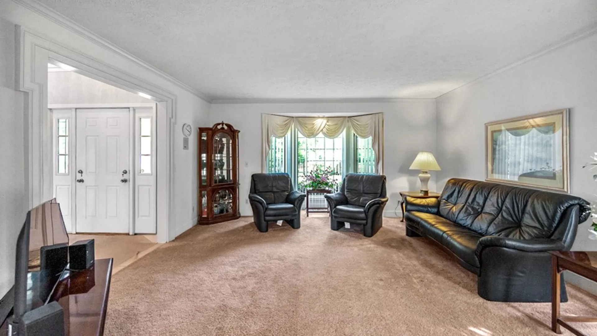 Property at 23 Wakecliffe Drive, Greece, NY 14616 5