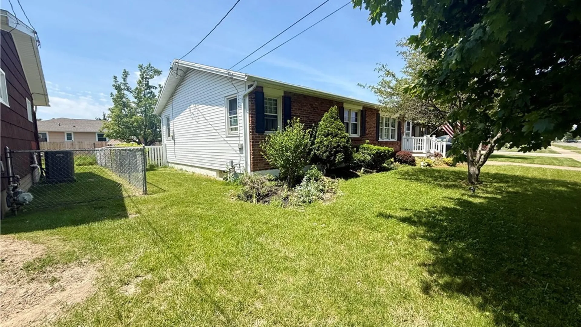 Property at 1376 101st Street, Niagara Falls, NY 14304 3