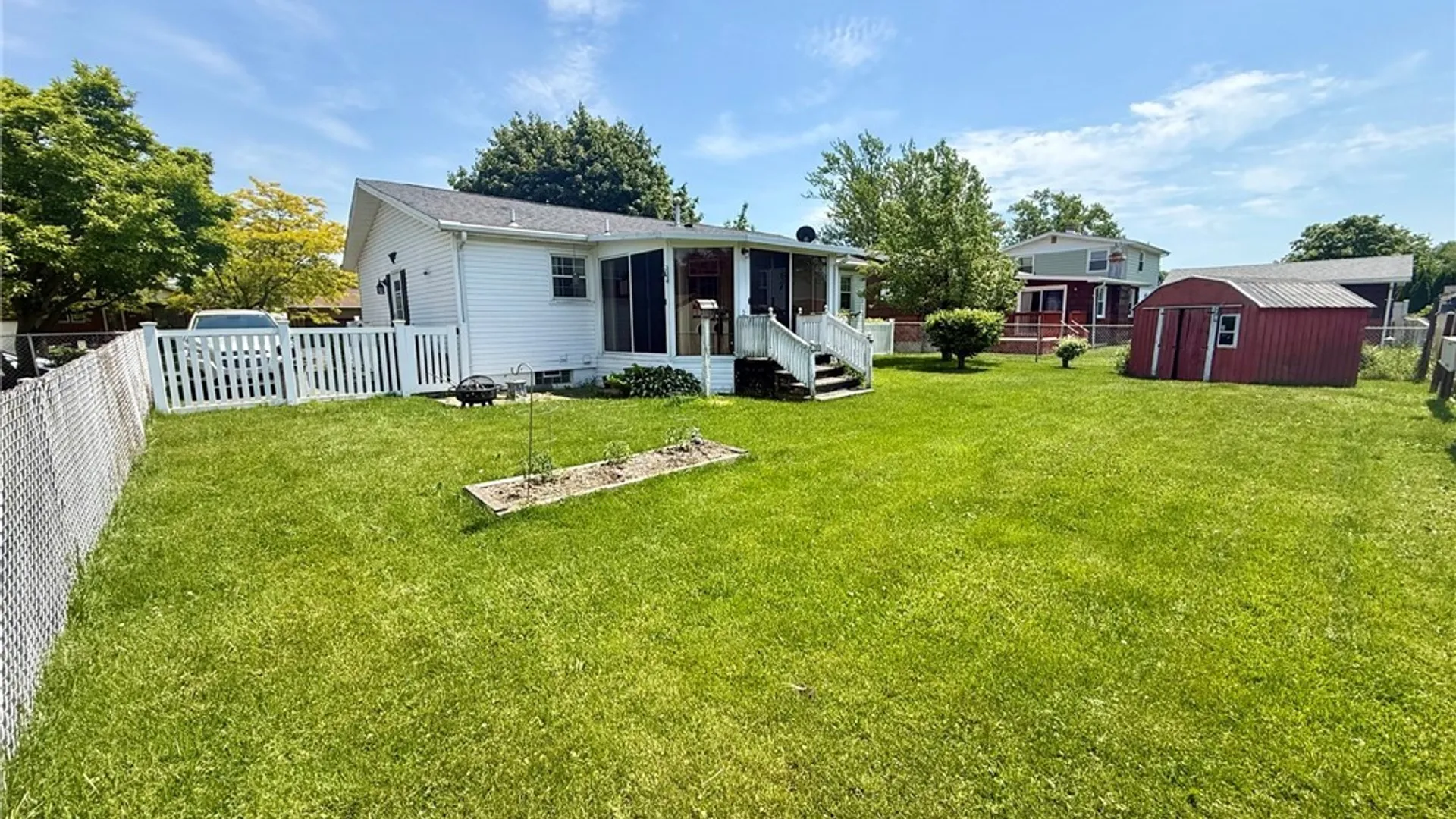 Property at 1376 101st Street, Niagara Falls, NY 14304 6