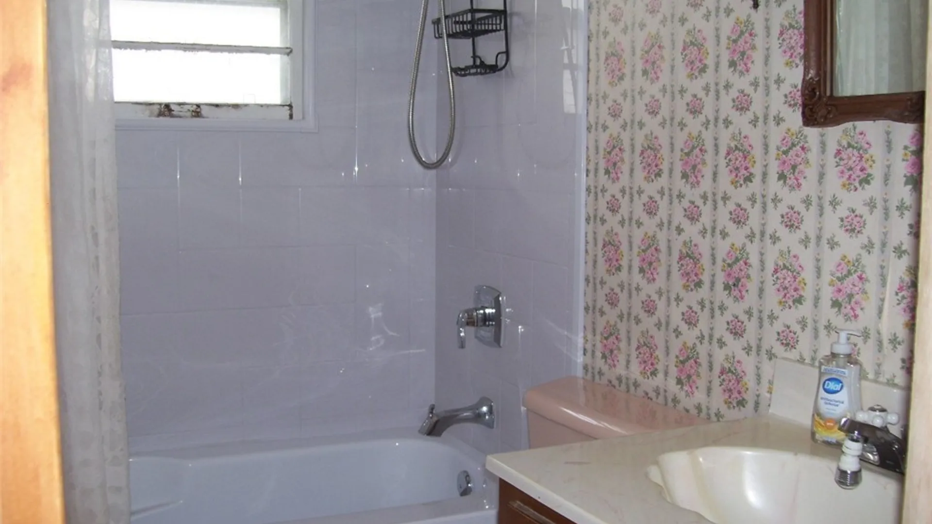 Property at 111 Wilmore Place, Syracuse, NY 13208 7