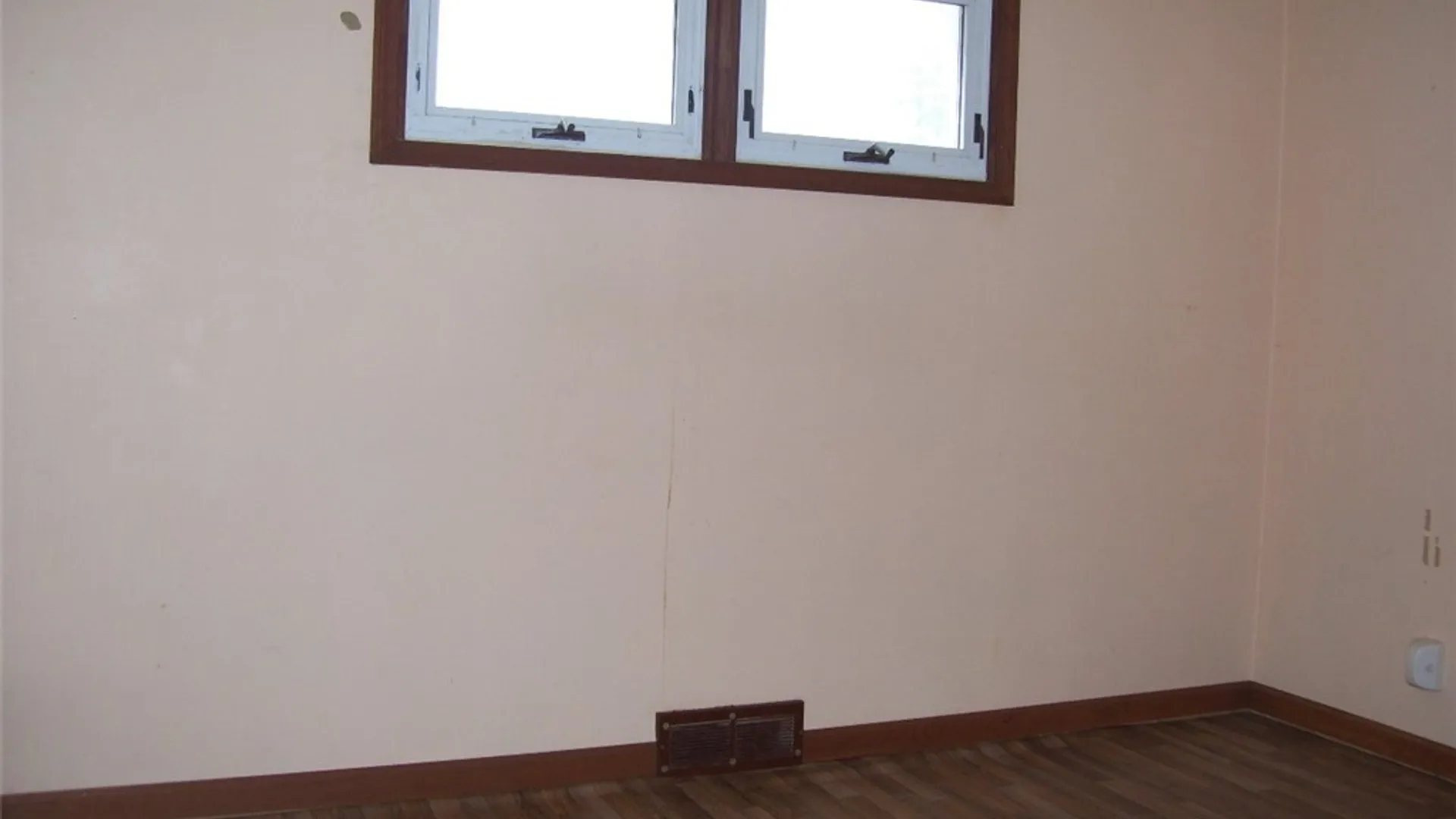 Property at 111 Wilmore Place, Syracuse, NY 13208 8