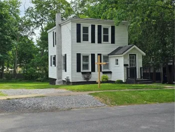 Property at 37 W Oneida Street, Lysander, NY 13027
