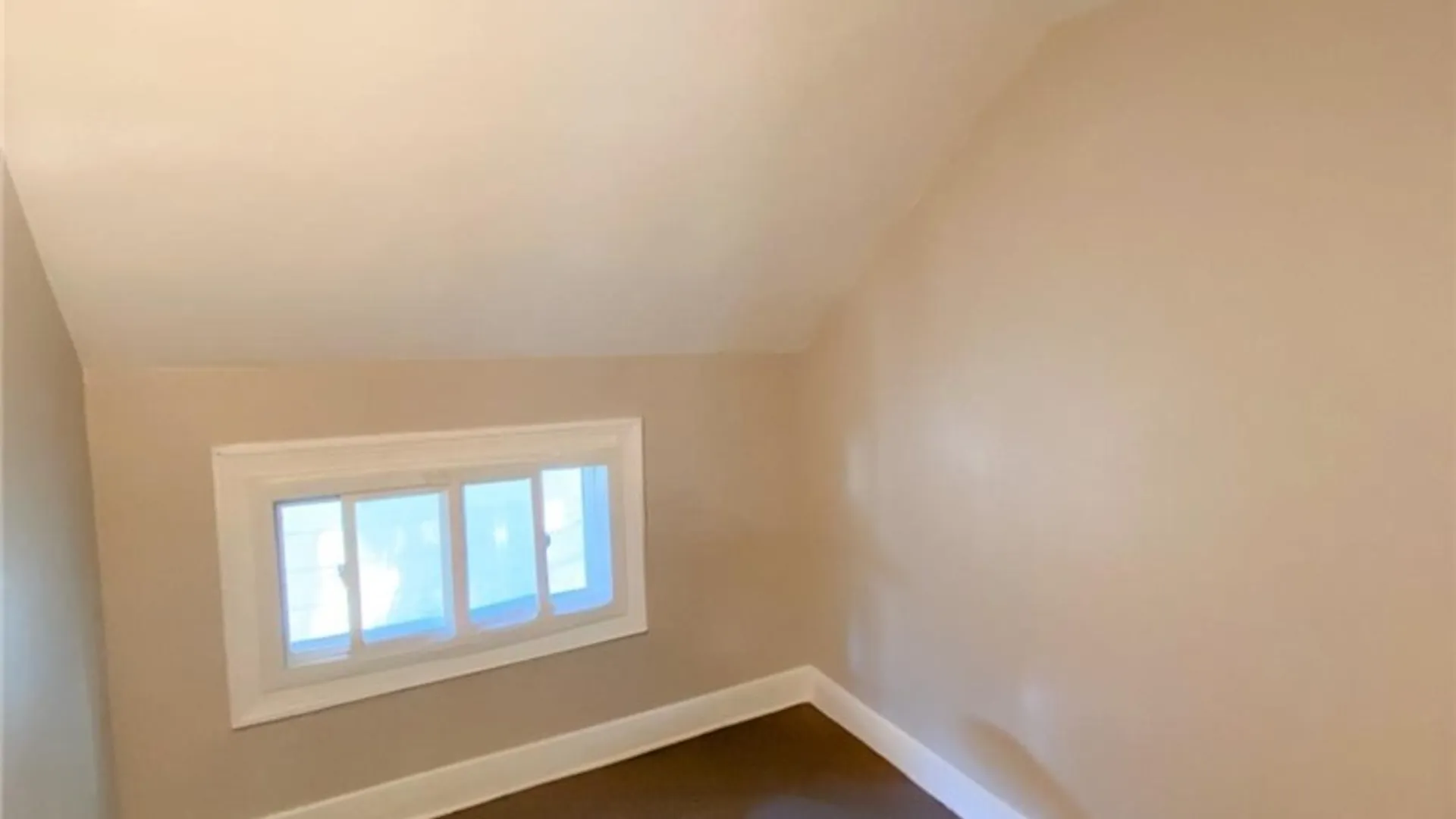 Property at 81 Kingston Place, Buffalo, NY 14210 15
