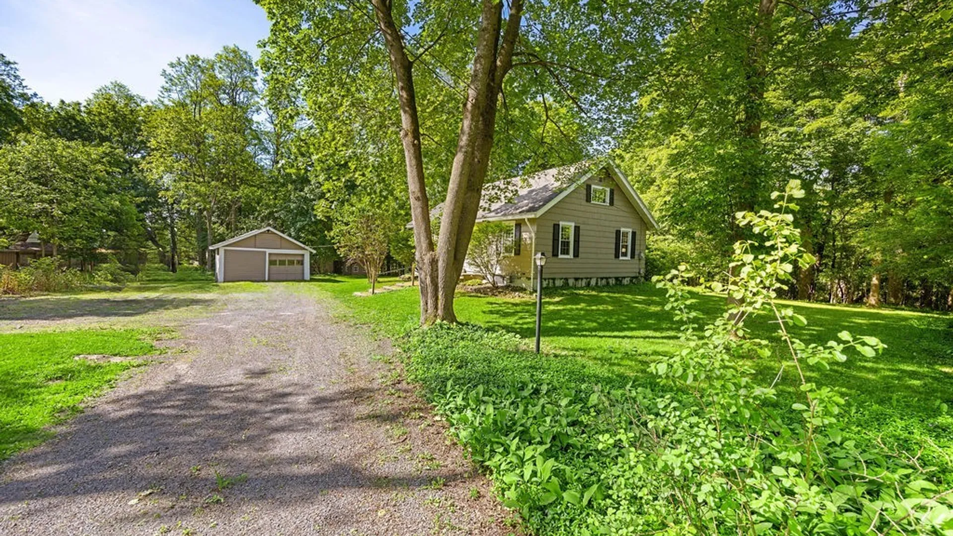 Property at 8118 E Seneca, Manlius, NY 13104 5