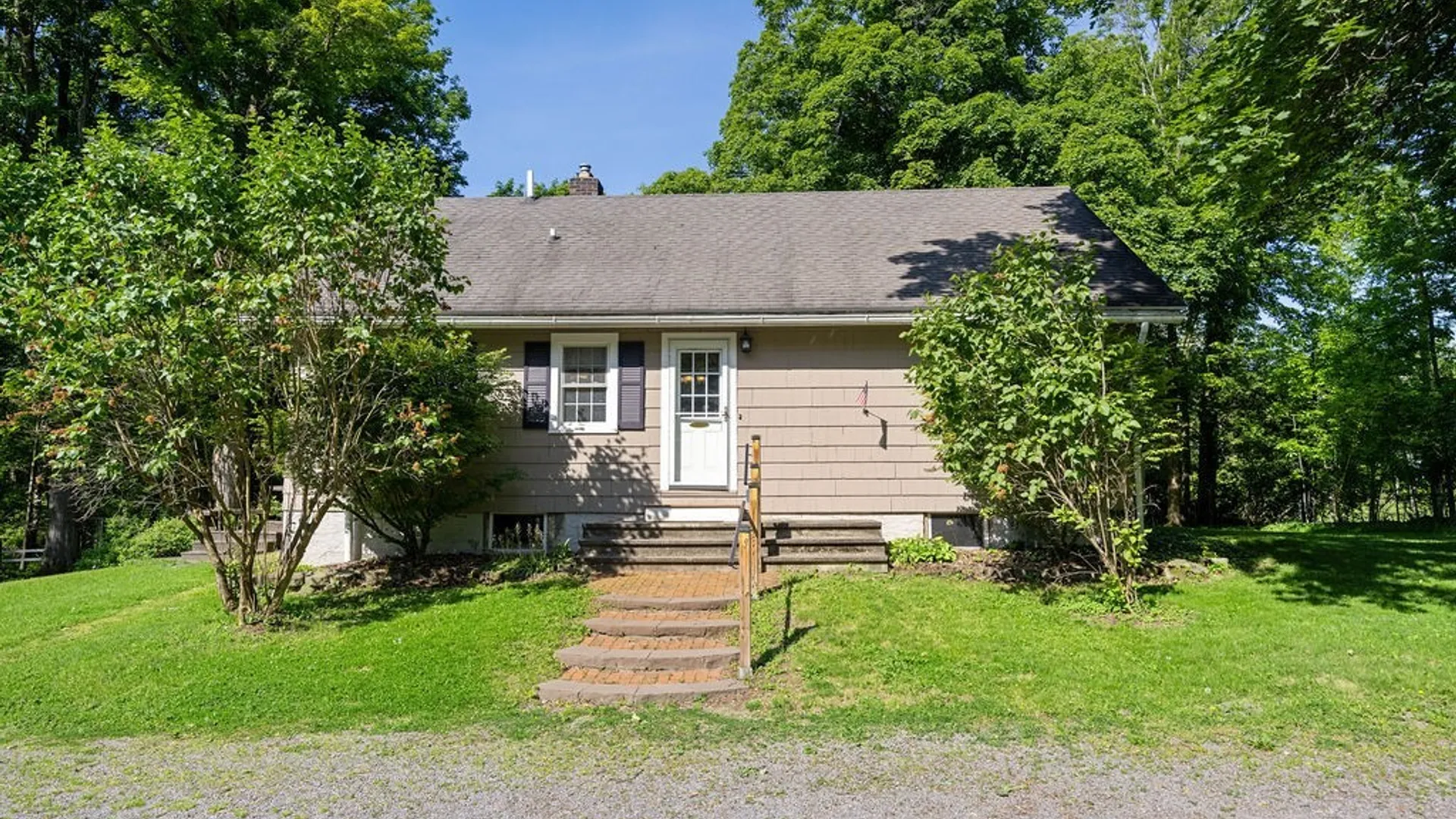 Property at 8118 E Seneca, Manlius, NY 13104 7