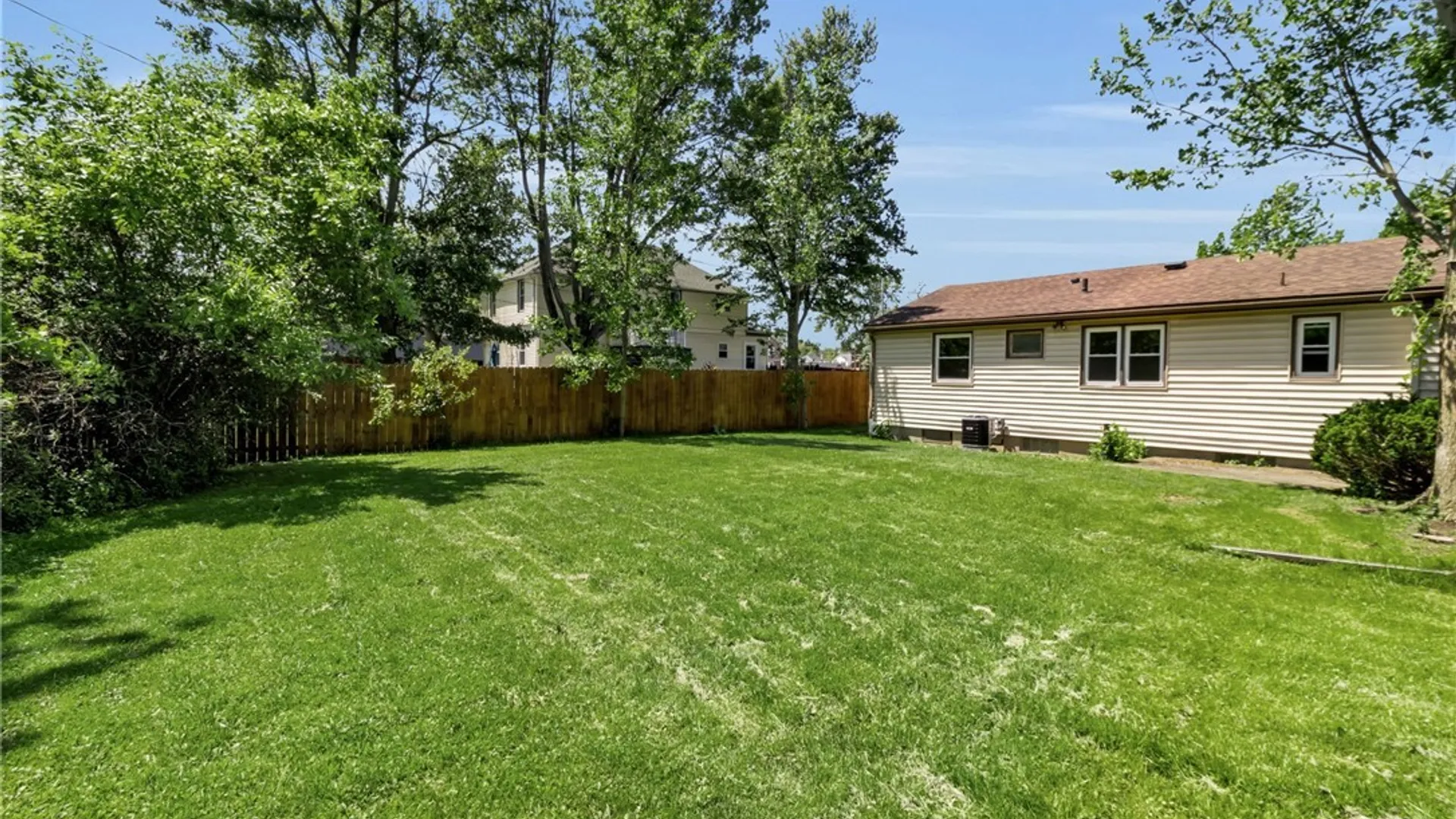 Property at 23 Heath, Tonawanda, NY 14223 5