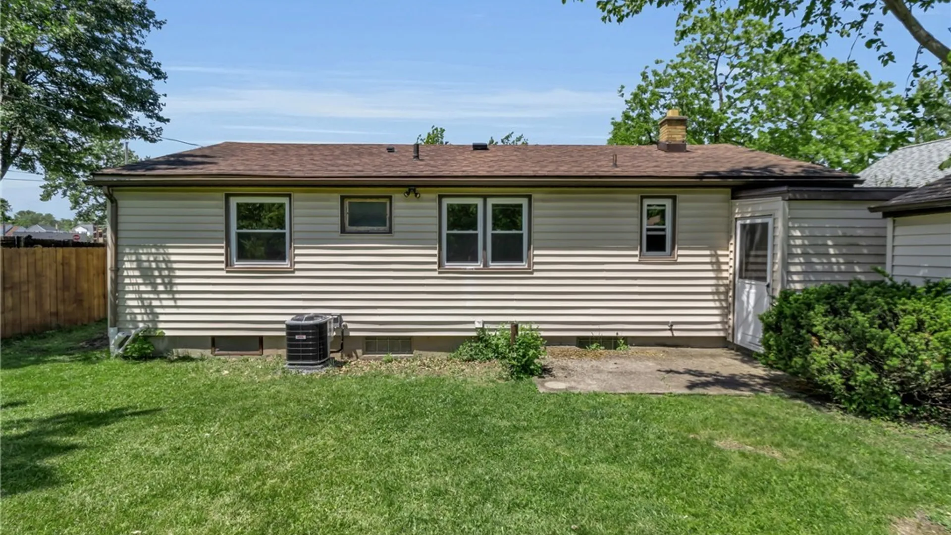 Property at 23 Heath, Tonawanda, NY 14223 6