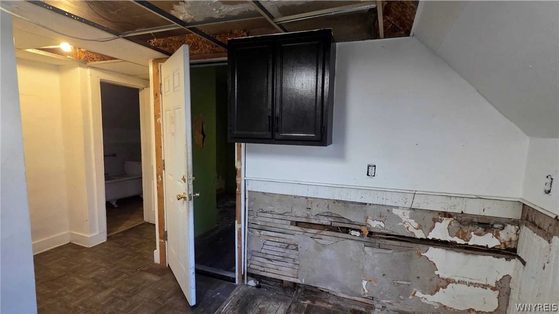 Property at 71 Sattler Avenue, Buffalo, NY 14211 23