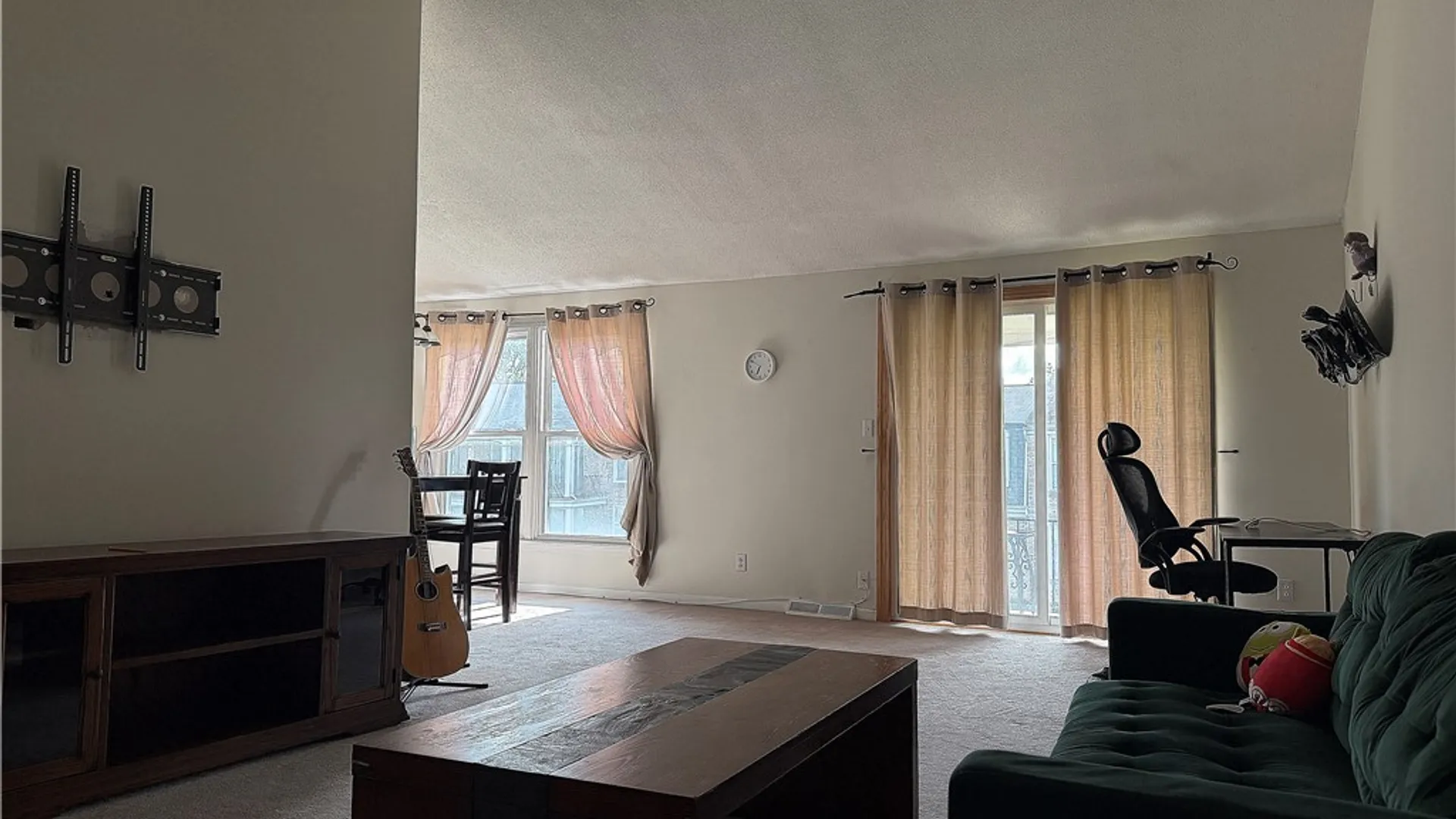 Property at 73 Henel Avenue, Amherst, NY 14226 4