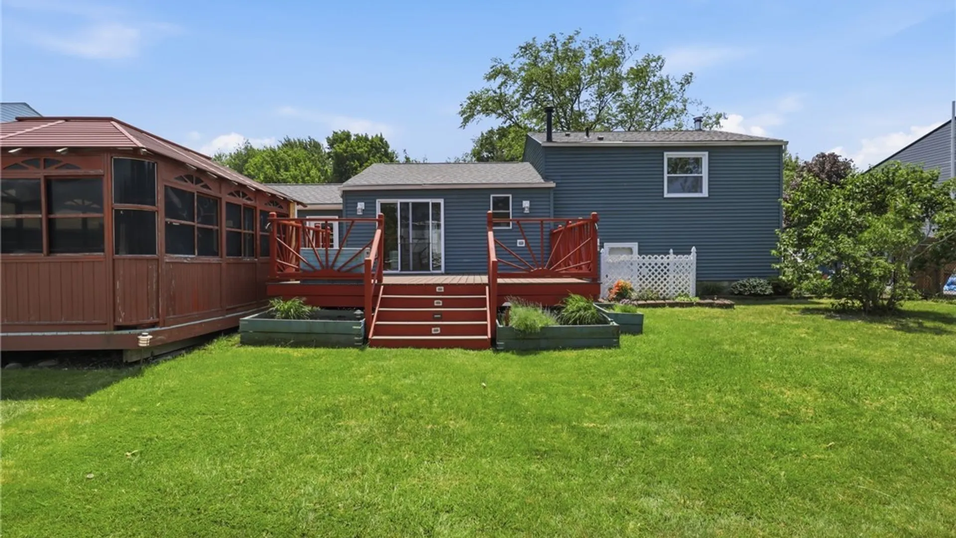 Property at 1394 Glidden Circle, Evans, NY 14047 33