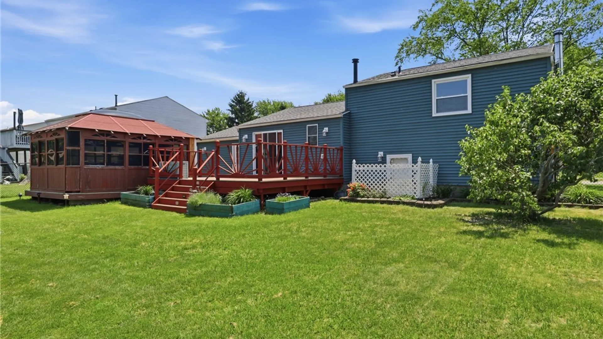 Property at 1394 Glidden Circle, Evans, NY 14047 35