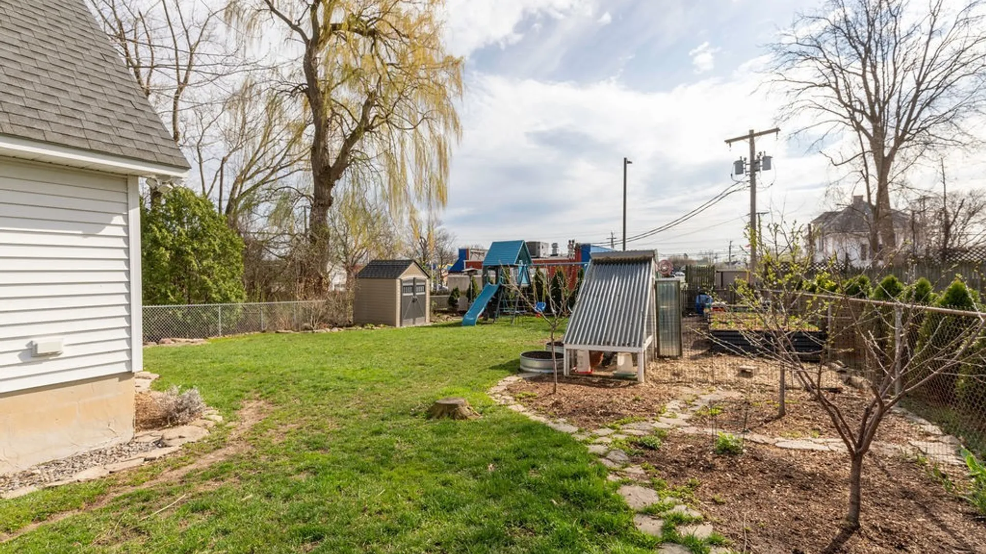 Property at 109 Hazel Street, Salina, NY 13088 39