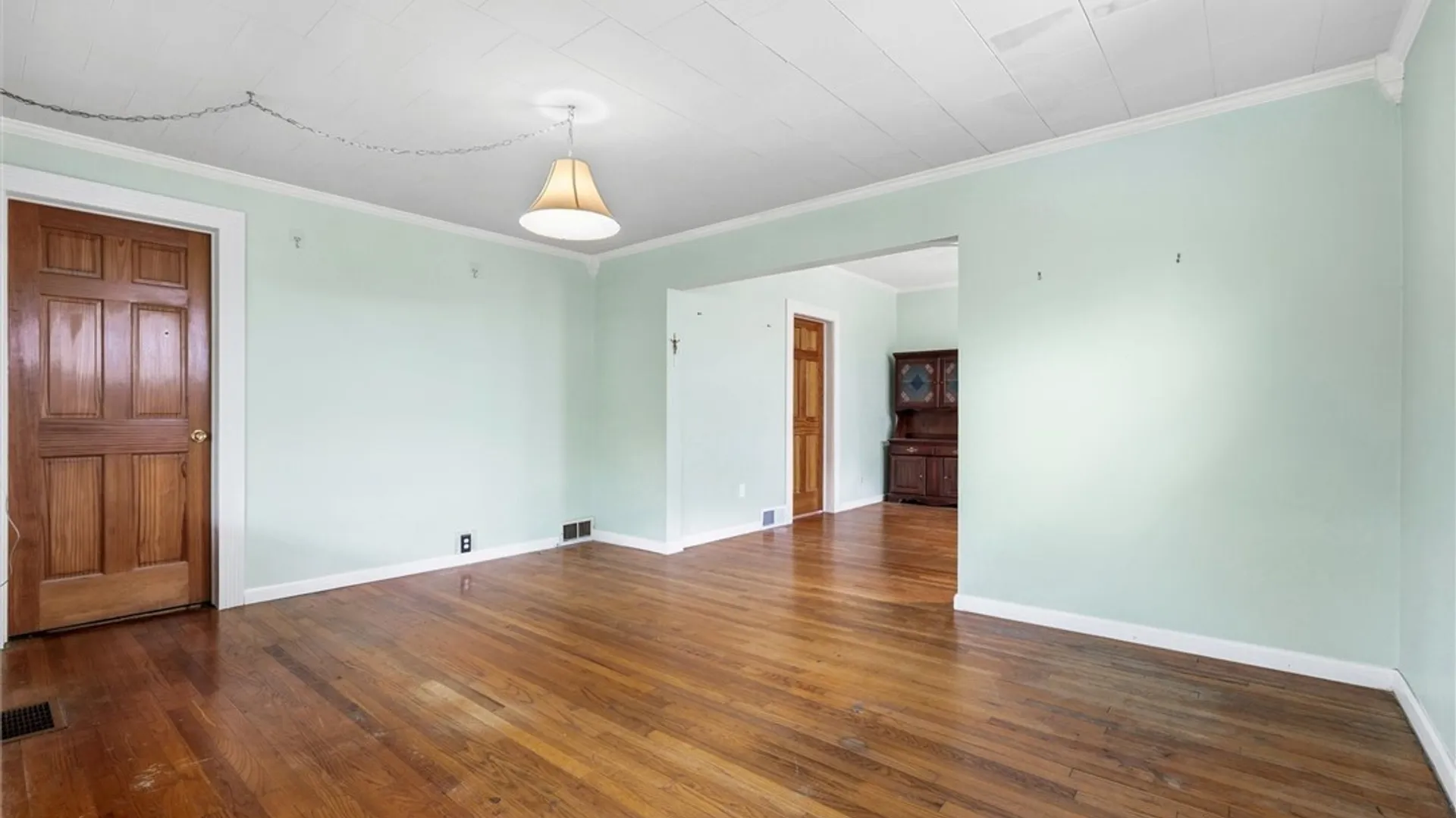 Property at 606 Schuyler Street, Syracuse, NY 13204 3