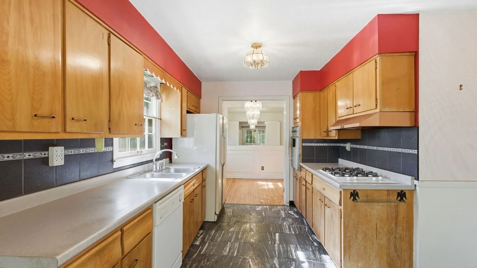 Property at 112 Margo Lane, Manlius, NY 13066 17