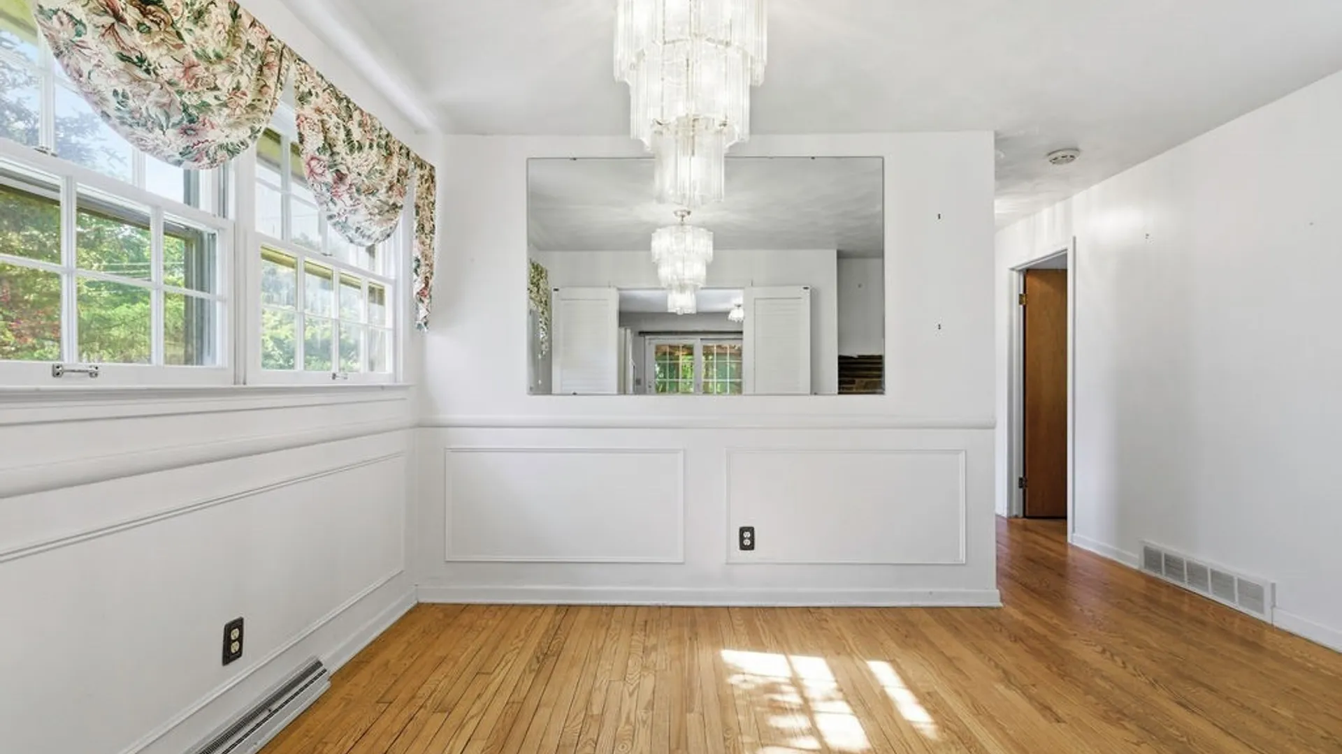 Property at 112 Margo Lane, Manlius, NY 13066 9