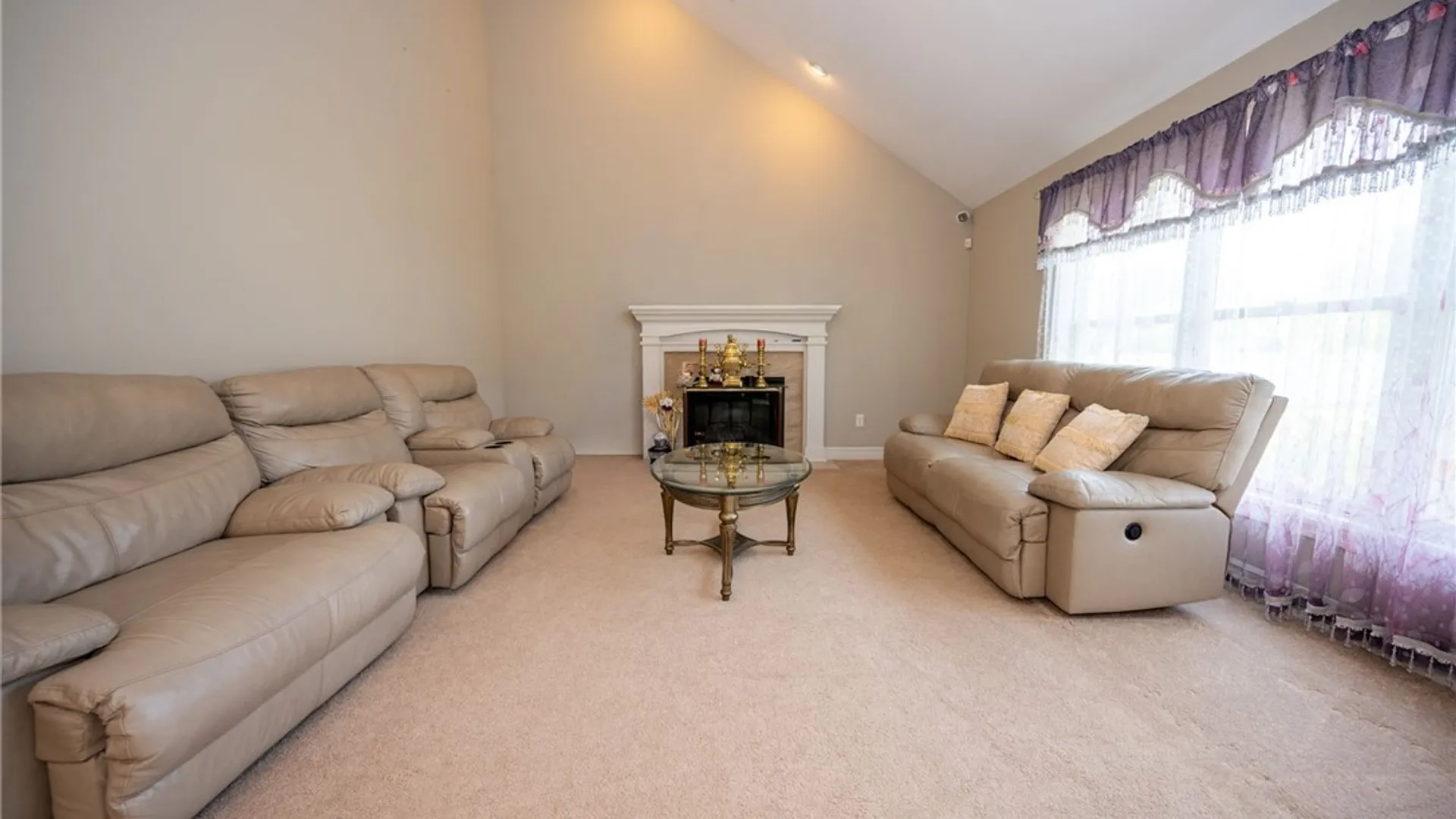 Property at 67 Middlebury Lane, Lancaster, NY 14086 14