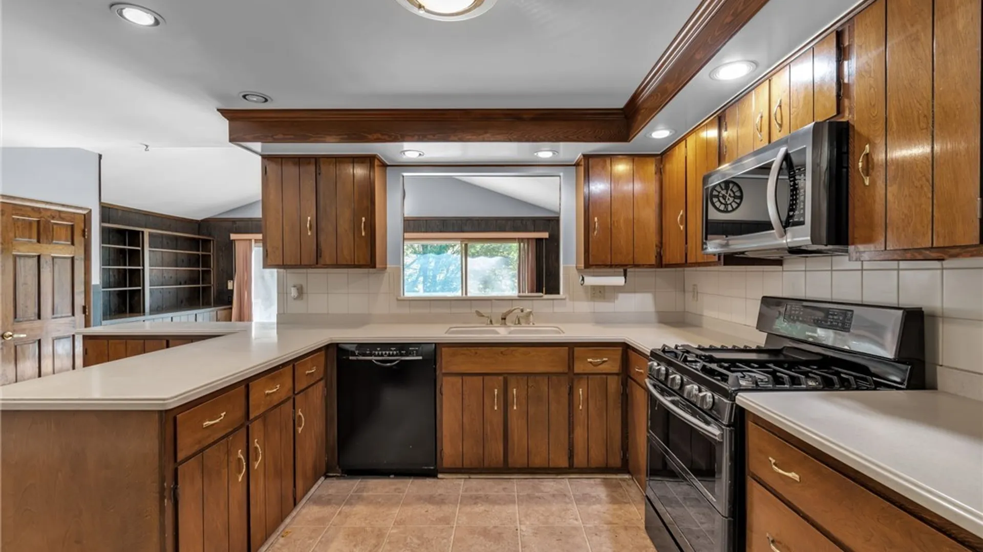 Property at 7741 Zimmerman Road, Boston, NY 14075 5