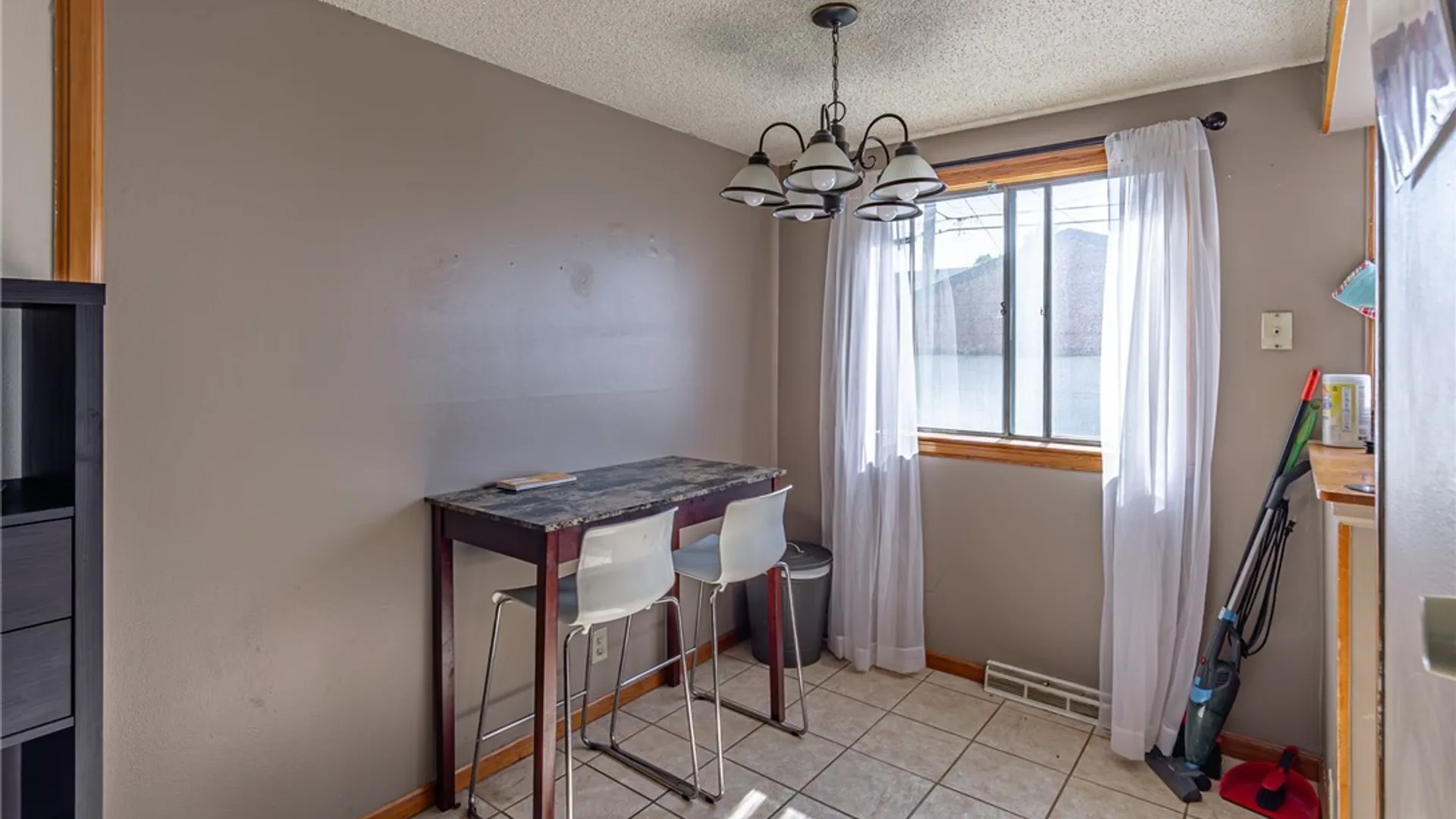 Property at 62 Patricia Lane, Cheektowaga, NY 14227 6