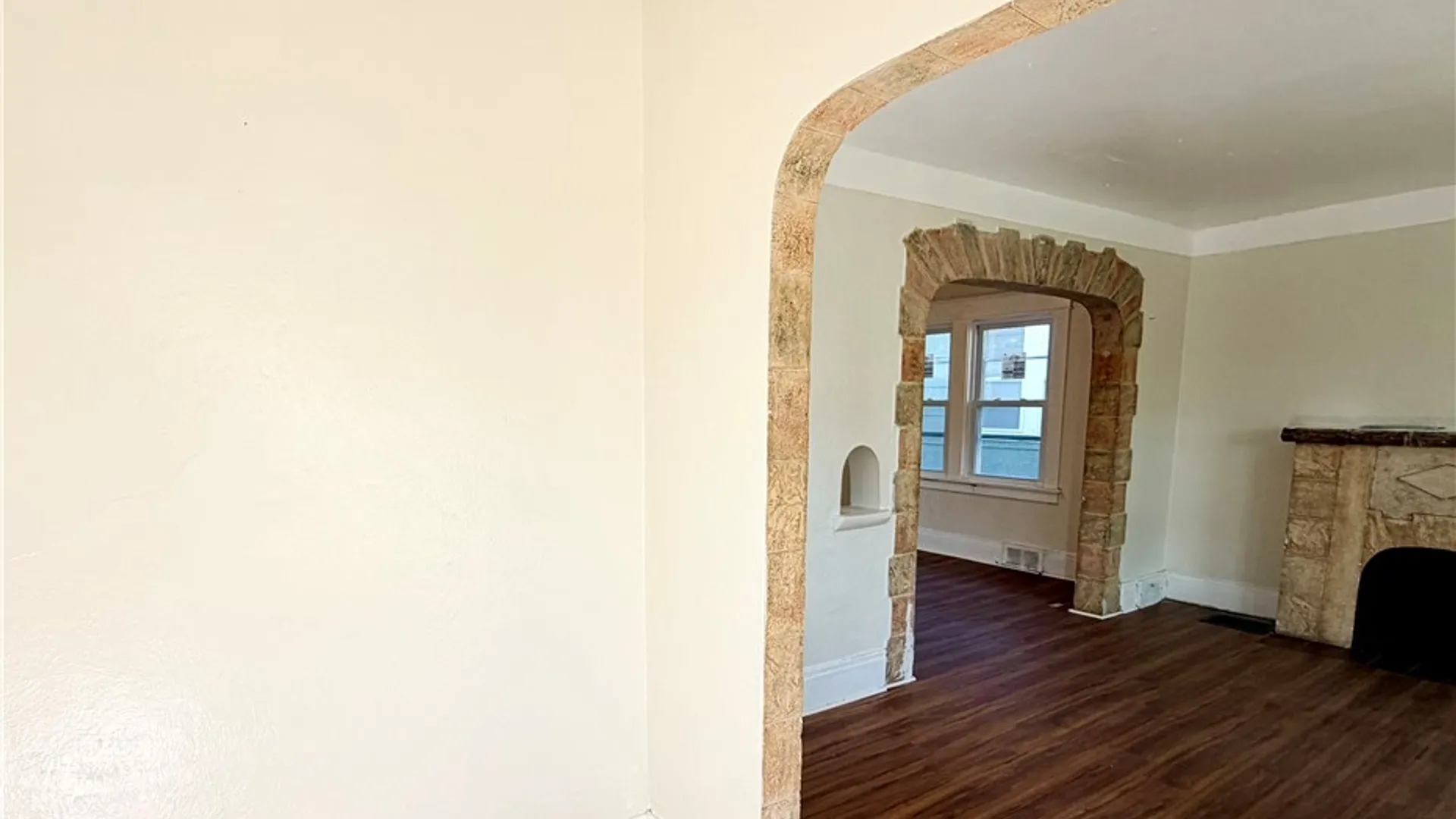 Property at 154 Bickford Avenue, Buffalo, NY 14215 8