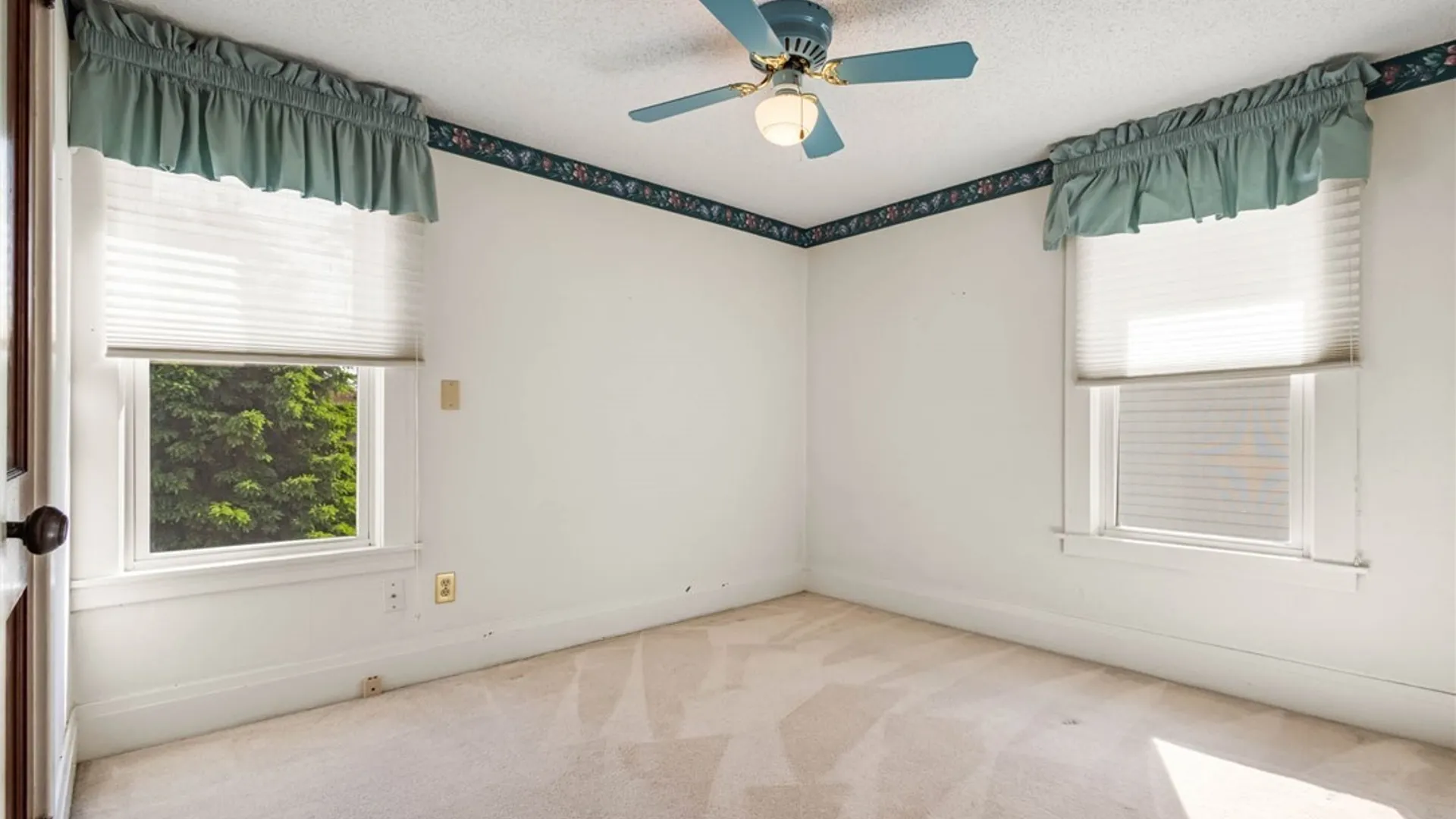 Property at 10 La Crosse Avenue, Batavia City, NY 14020 20