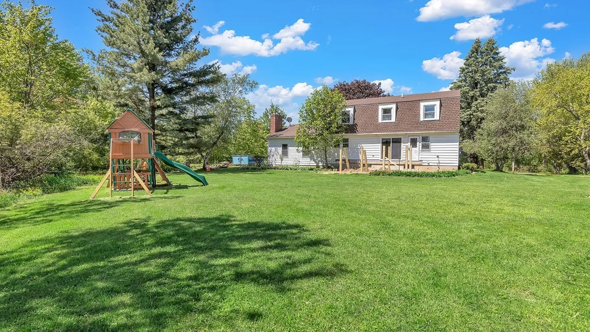 Property at 8061 Cole Road, Boston, NY 14033 5